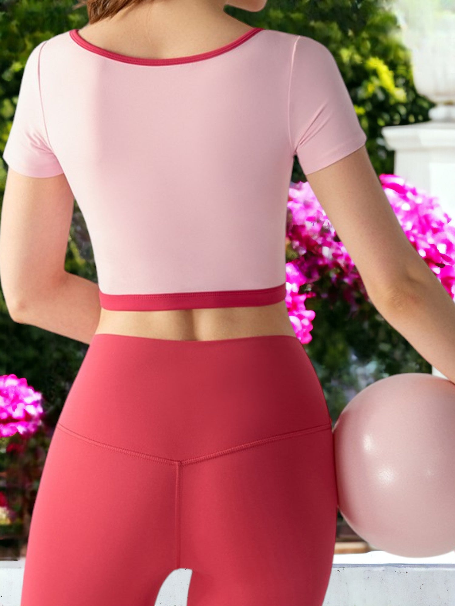 Top de yoga de dos piezas con mangas cortas y protección para el pecho