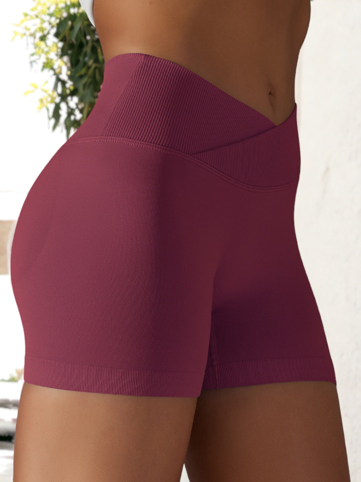 Pantalones cortos deportivos de yoga ajustados con cintura cruzada y sin costuras