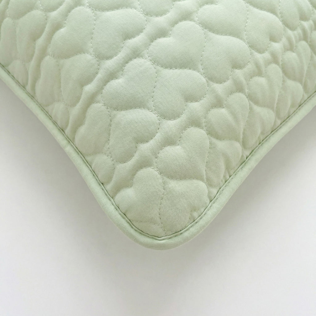 Anna-Kaci 2-Pack Heart Quilted Pillowcases with Envelope Closure Decorative Sleep Cover Set 18.9x29in
