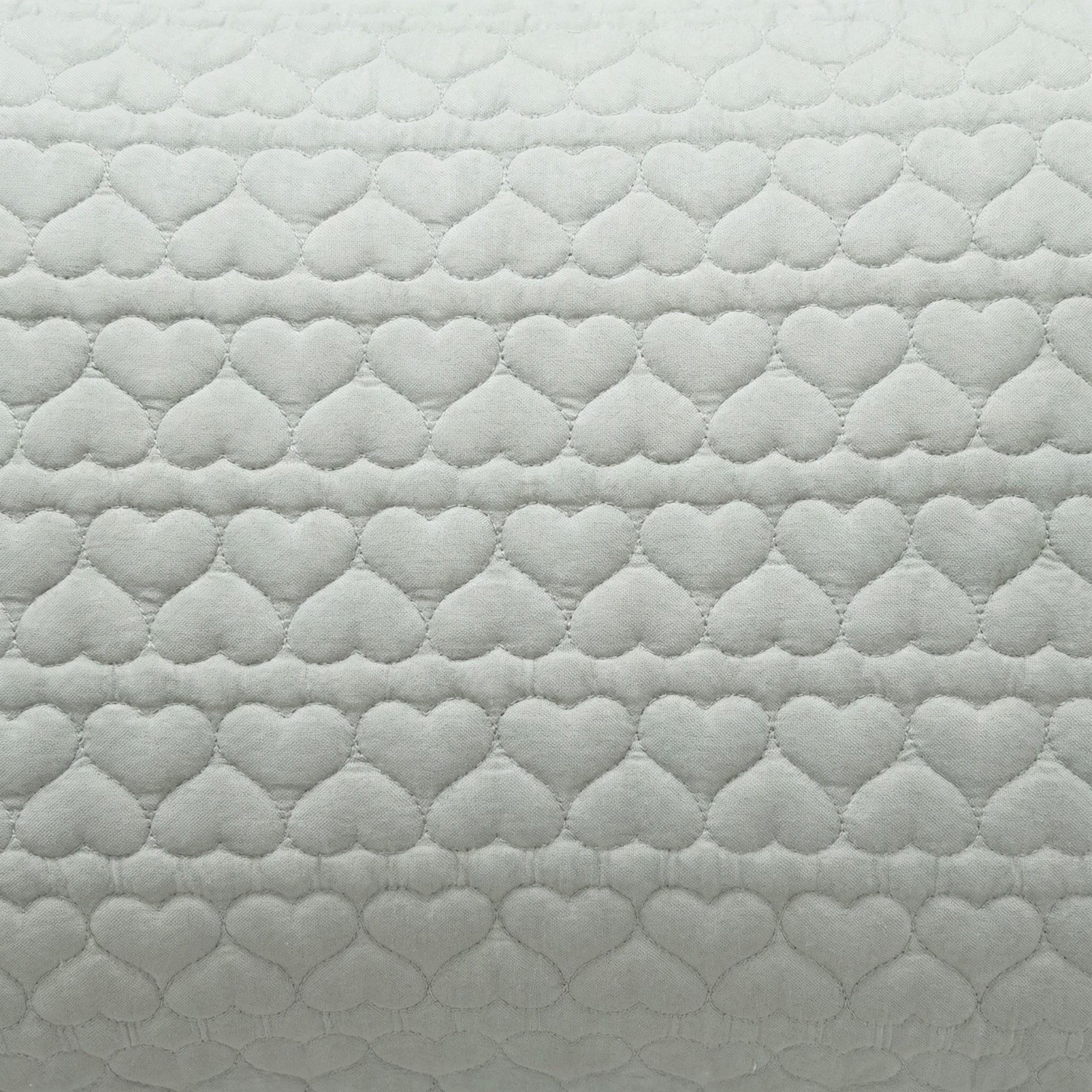 Anna-Kaci 2-Pack Heart Quilted Pillowcases with Envelope Closure Decorative Sleep Cover Set 18.9x29in