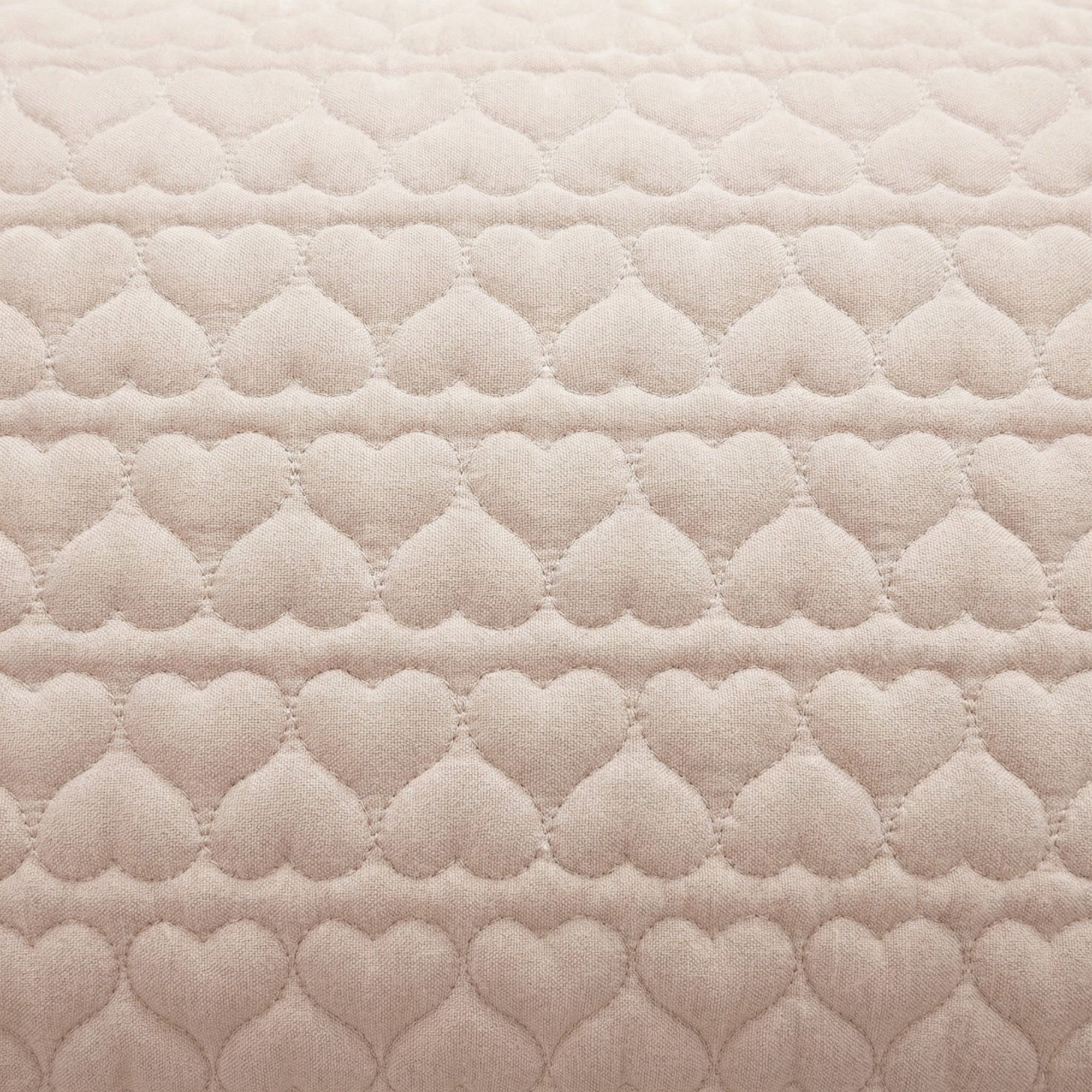 Anna-Kaci 2-Pack Heart Quilted Pillowcases with Envelope Closure Decorative Sleep Cover Set 18.9x29in