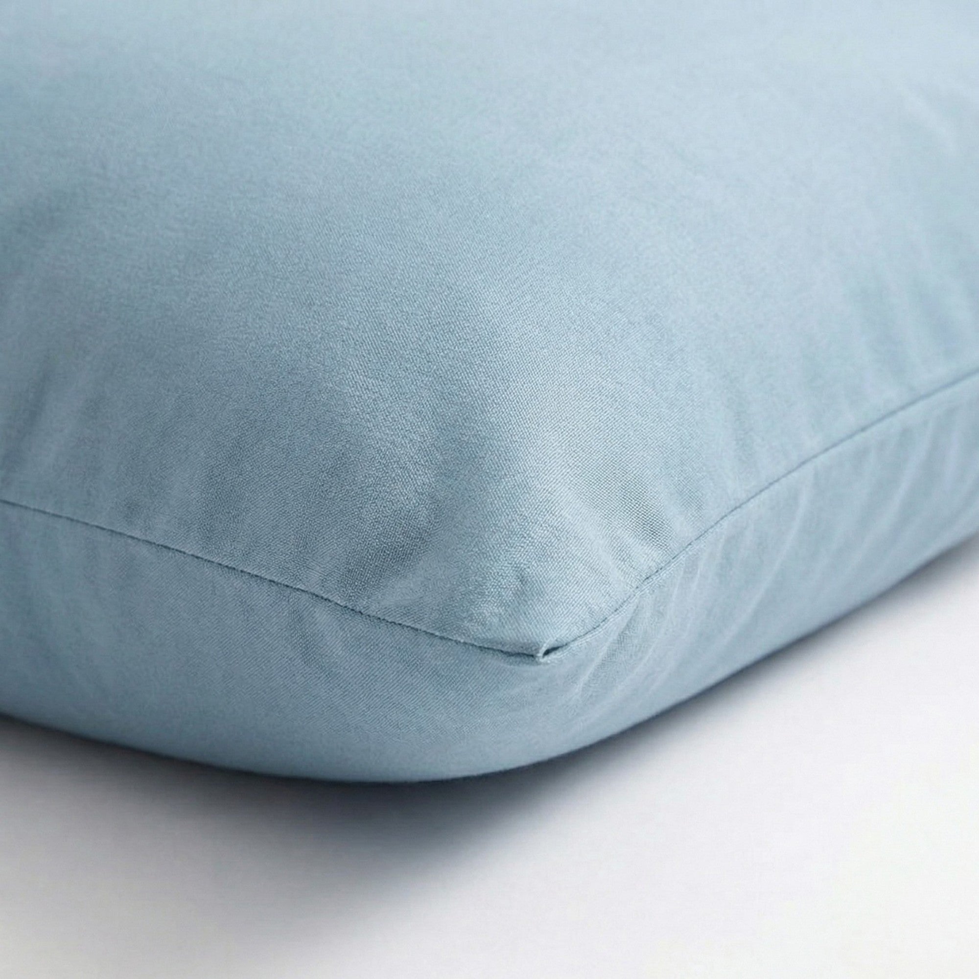 Anna-Kaci 2-Pack Solid Color Pillowcases with Envelope Closure Decorative Sleep Cover Set 18.9x29in