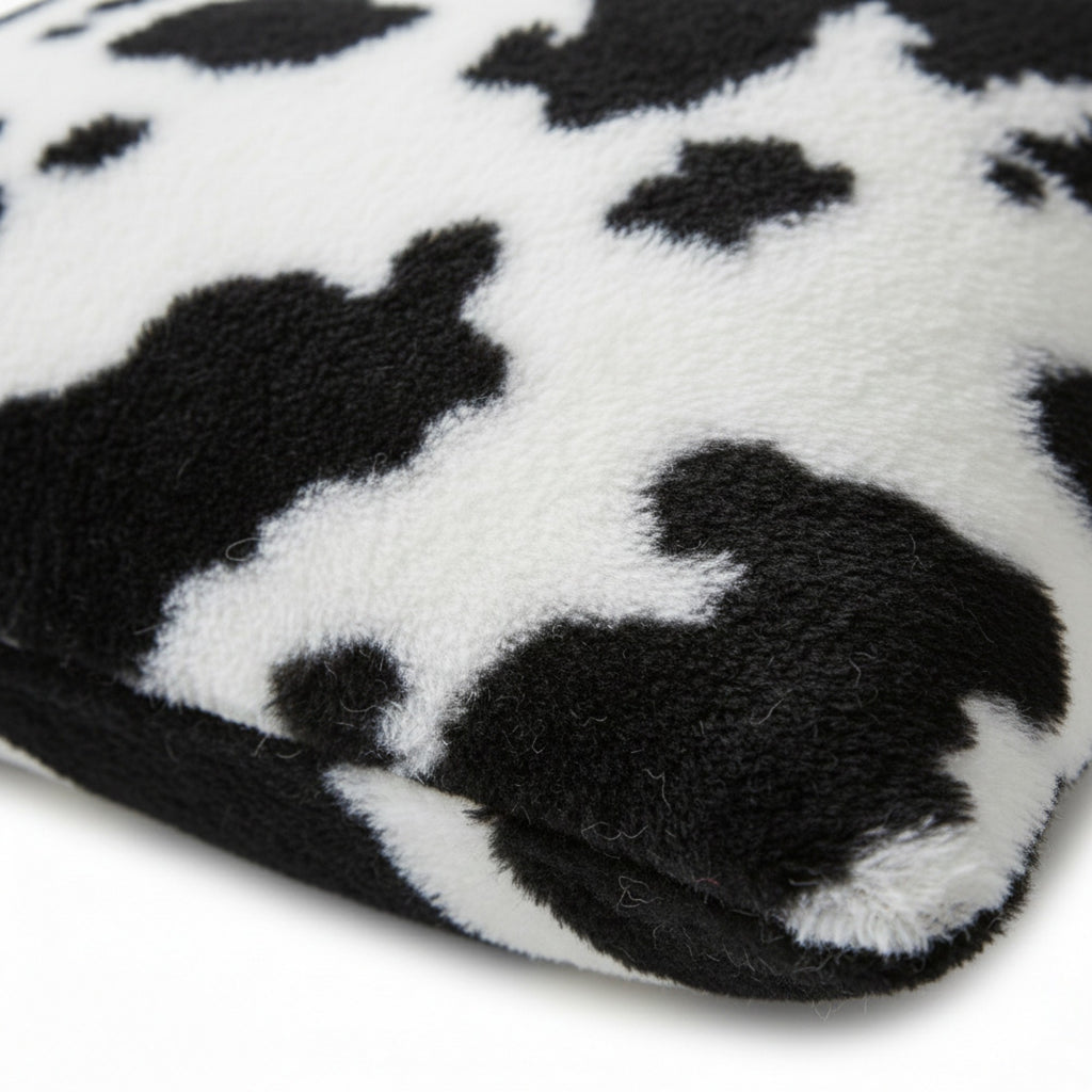 Anna-Kaci Cow Print Decorative Throw Pillow Covers 2-Pack Soft Plush Square Cushion Covers with Hidden Zipper 17.7x17.7in
