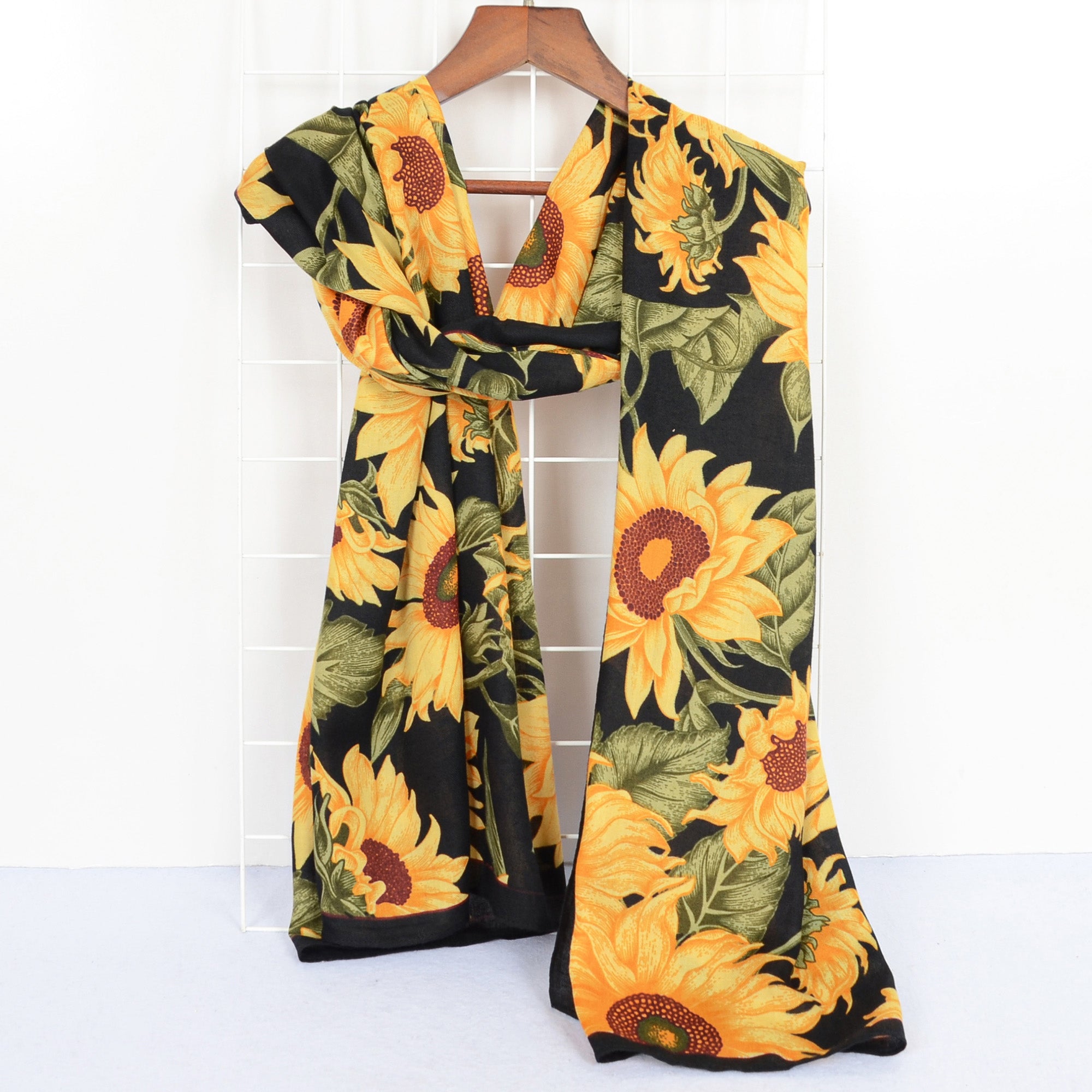 Anna-Kaci Sunflower Print Velvet Feel Autumn Winter Scarf with Warm Soft Texture - 71IN¡Á27N