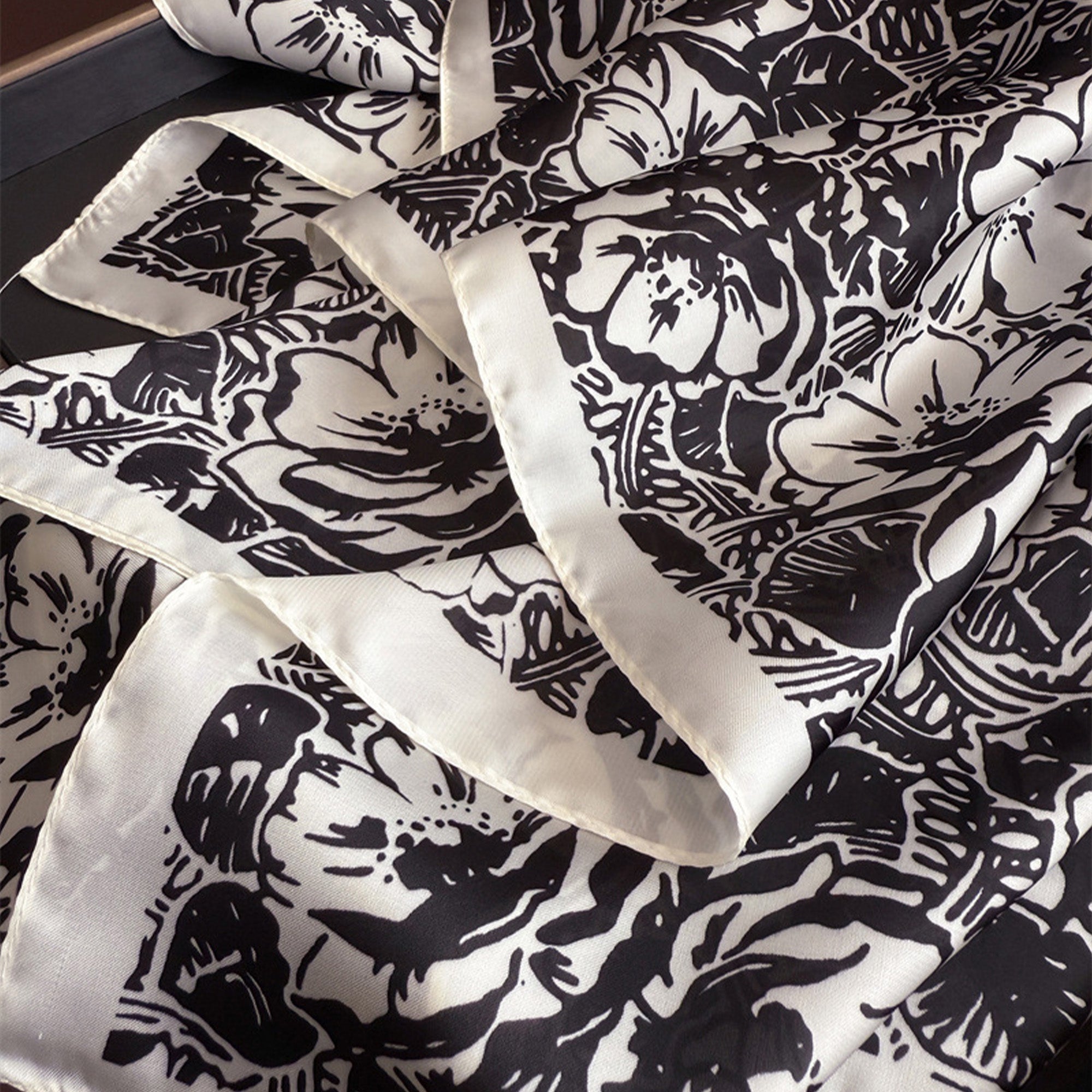 Anna-Kaci Floral Print Satin Square Scarf Lightweight Soft Neck Hair Accessory 27.5¡Á27.5 Inches