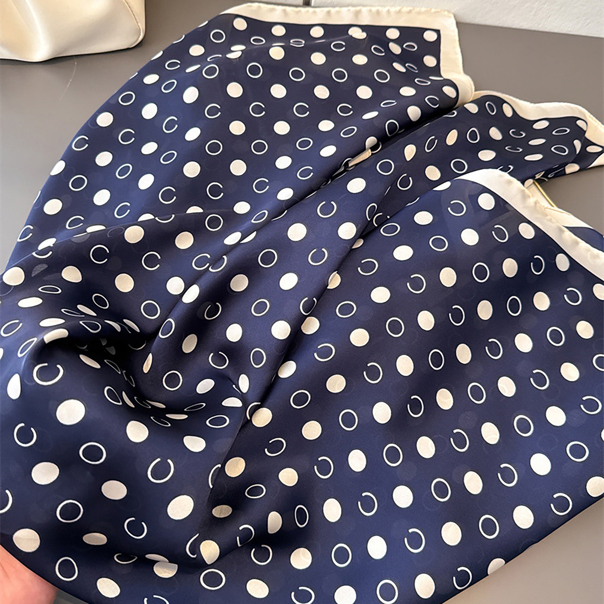 Anna-Kaci Satin Polka Dot Square Scarf with Contrast Border 35.4¡Á35.4inches