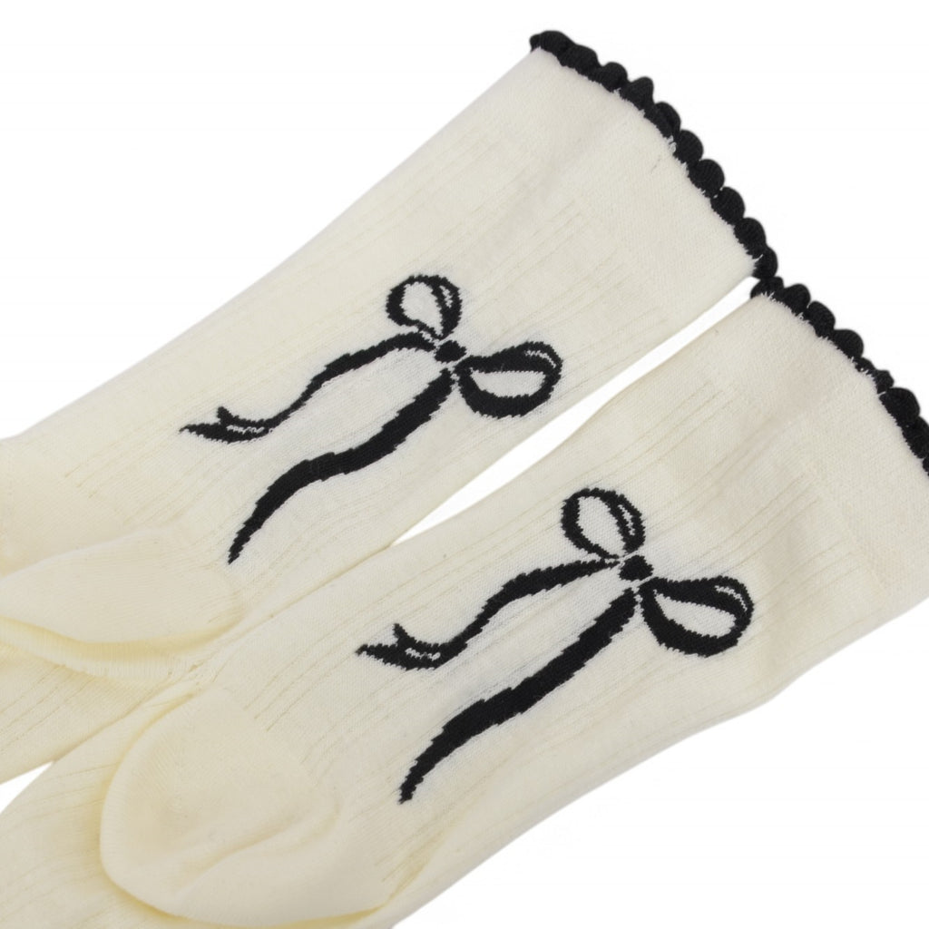 Women's 2-Pack Bow Pattern Crew Socks with Scalloped Trim and Contrast Details