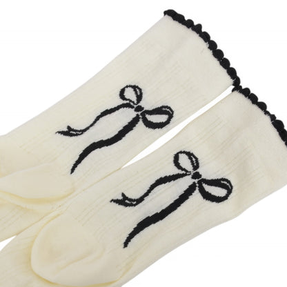 Women's 2-Pack Bow Pattern Crew Socks with Scalloped Trim and Contrast Details