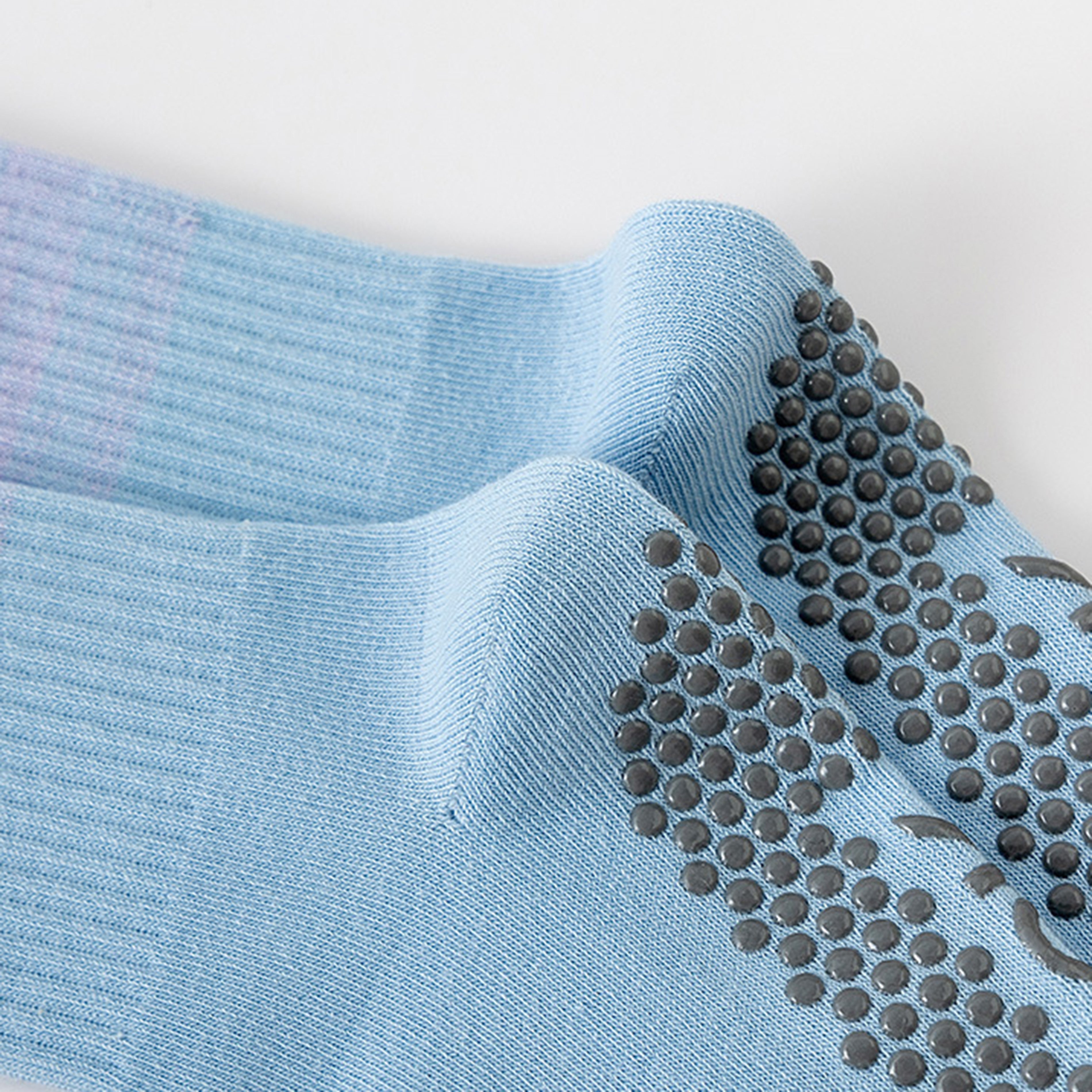 Anna-Kaci 2 Pairs Gradient Ribbed Crew Socks with Non-Slip Grip Bottom for Indoor or Studio Use