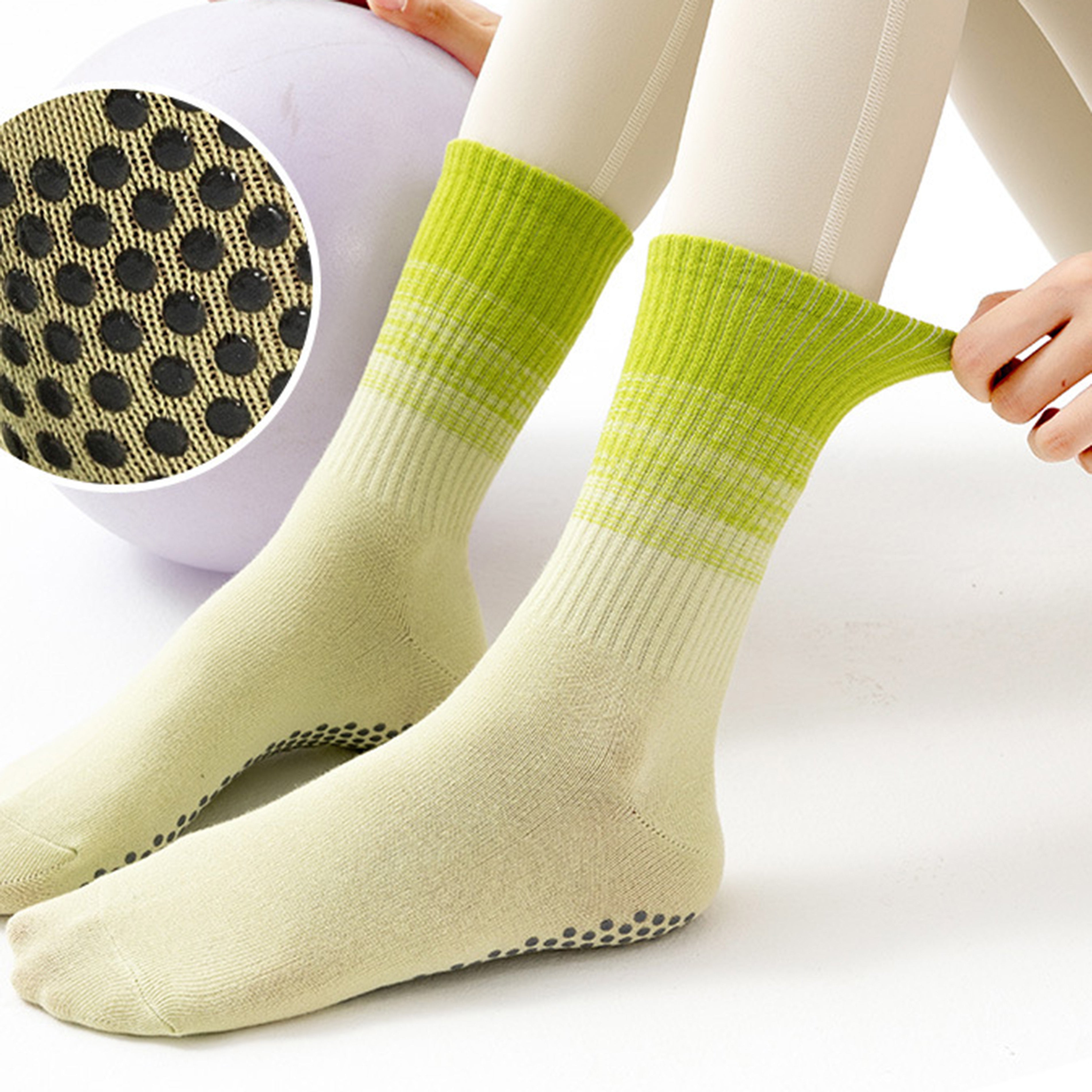 Anna-Kaci 2 Pairs Gradient Ribbed Crew Socks with Non-Slip Grip Bottom for Indoor or Studio Use