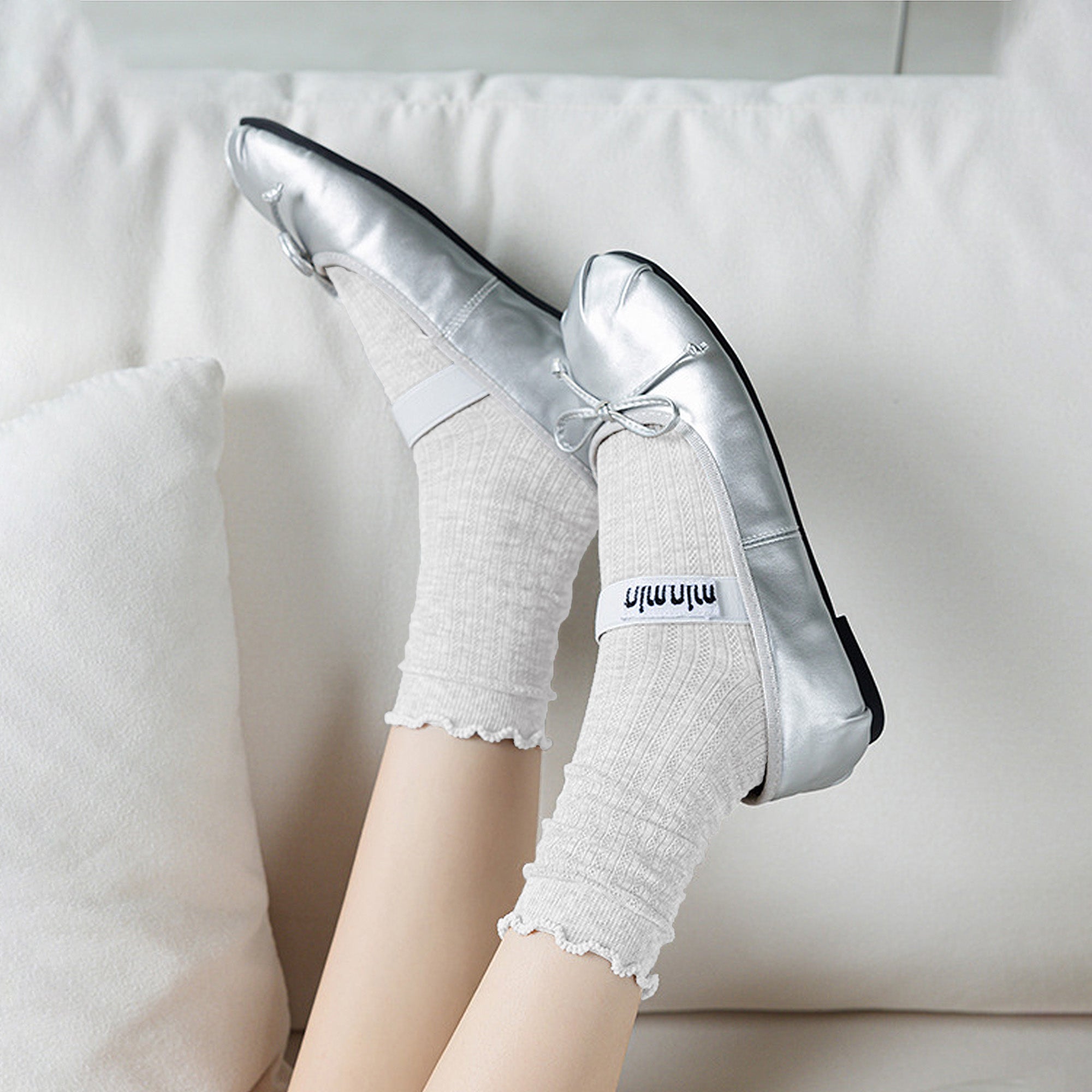 Anna-Kaci Sheer Ruffle-Trimmed Ankle Socks 6pk
