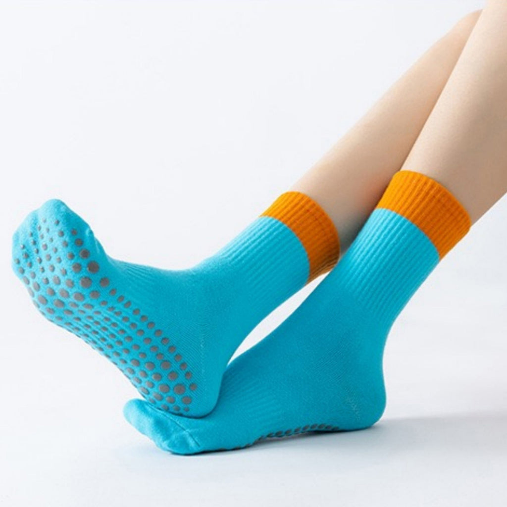 Anna-Kaci Women's Crew Grip Socks 2-Pack with Contrast Cuffs and Raised Textured Soles for Indoor Comfort