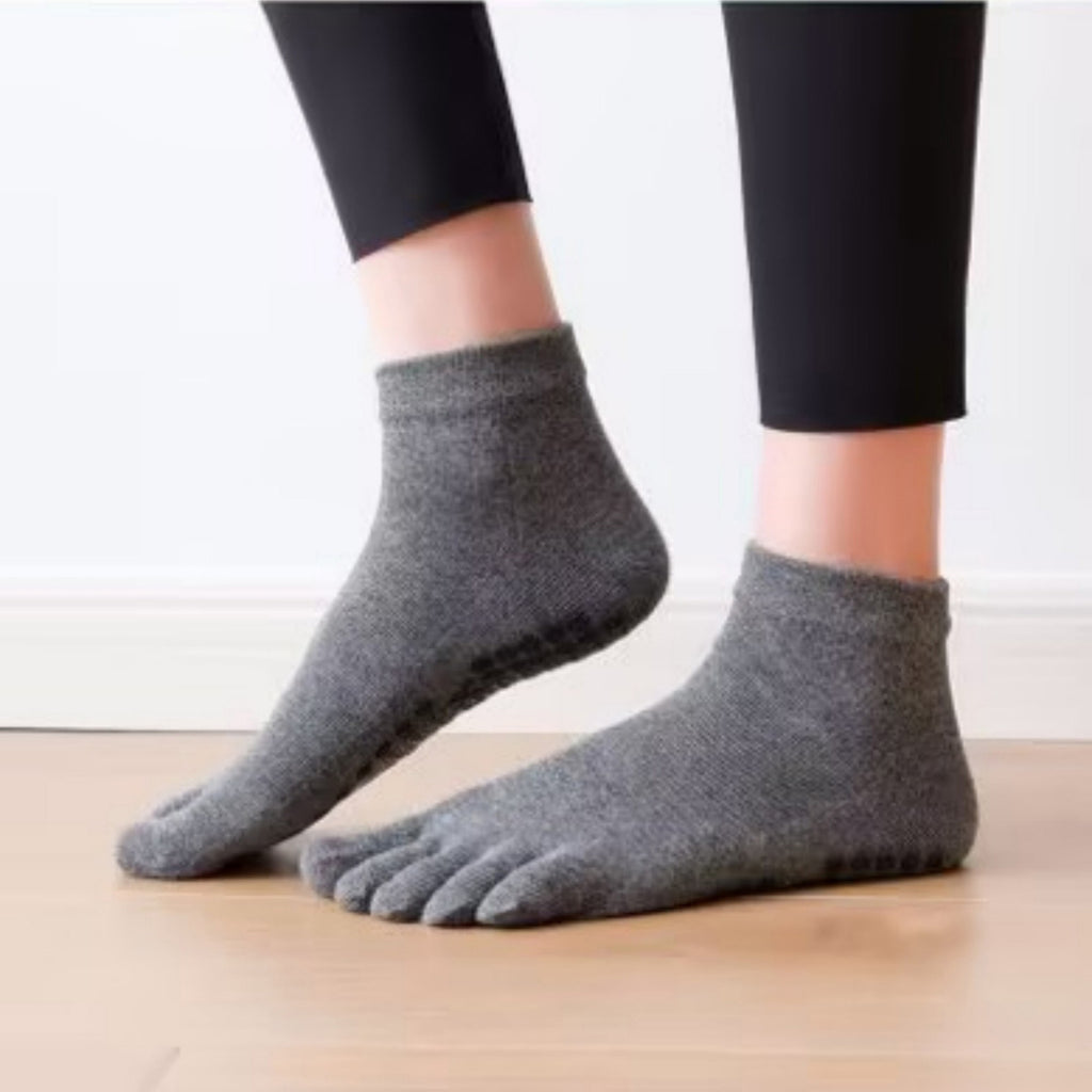 Anna-Kaci Women's 2-Pack Five-Toe Non-Slip Ankle Socks with Grip Soles for Yoga Pilates and Barefoot Stability
