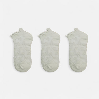 Anna-Kaci Women's 3-Pack Heart Knit Ankle Socks with Ruffle Trim and Soft Stretchy Fabric