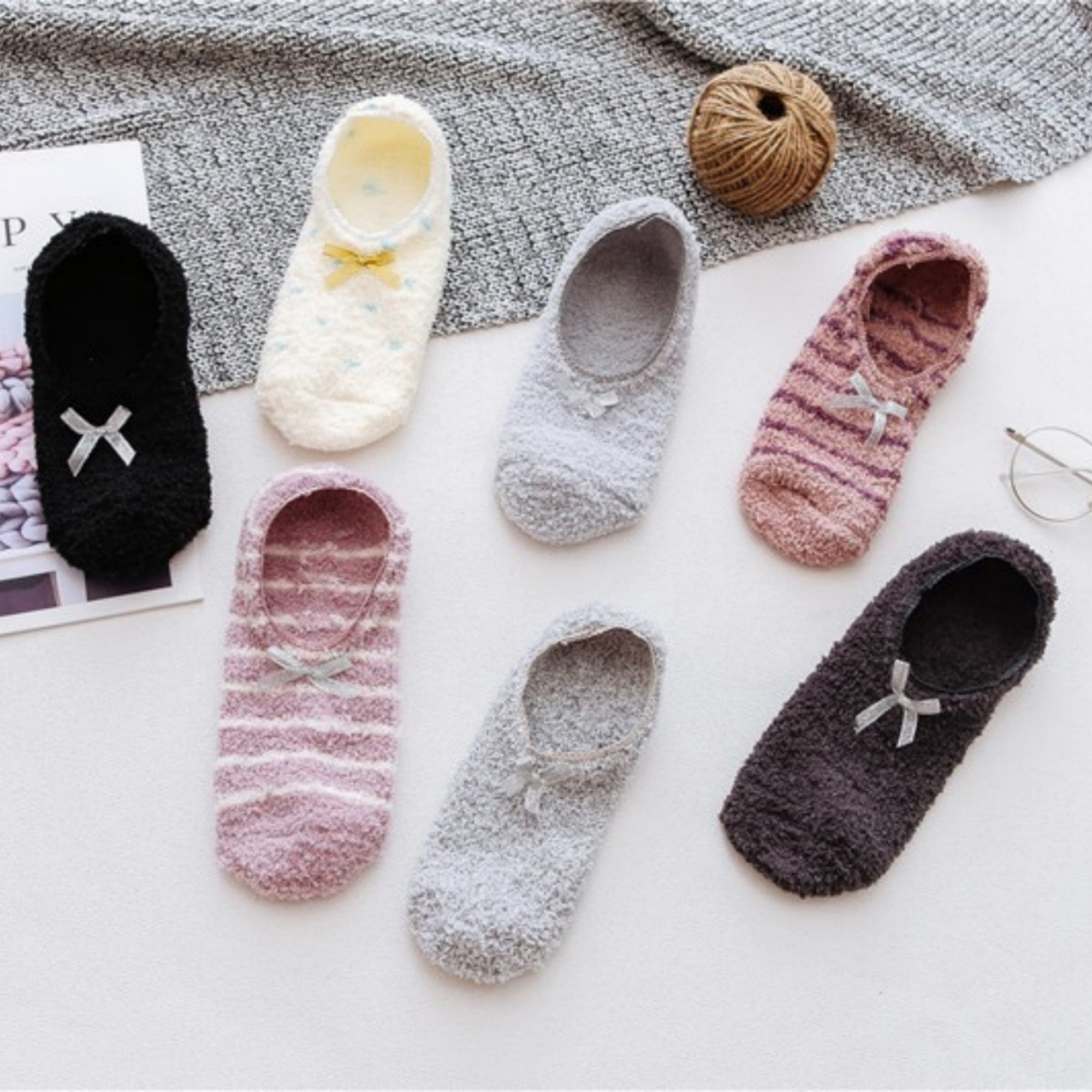 Anna-Kaci Women's 3-Pack Non-Slip Plush Fuzzy Slipper Socks with Fabric Bow and Grip Bottoms