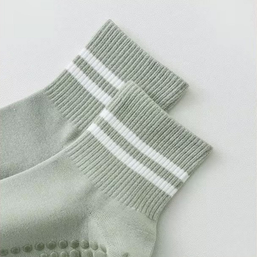 Anna-Kaci Women's 3-Pack Ankle Socks with Rubber Grips and Striped Ribbed Cuffs Soft Non-Slip Sporty Style