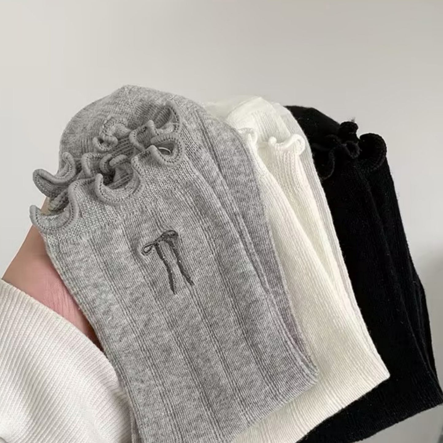 Anna-Kaci Women's 6-Pack Ruffle Trim Crew Socks with Ribbed Texture and Delicate Bow Accent