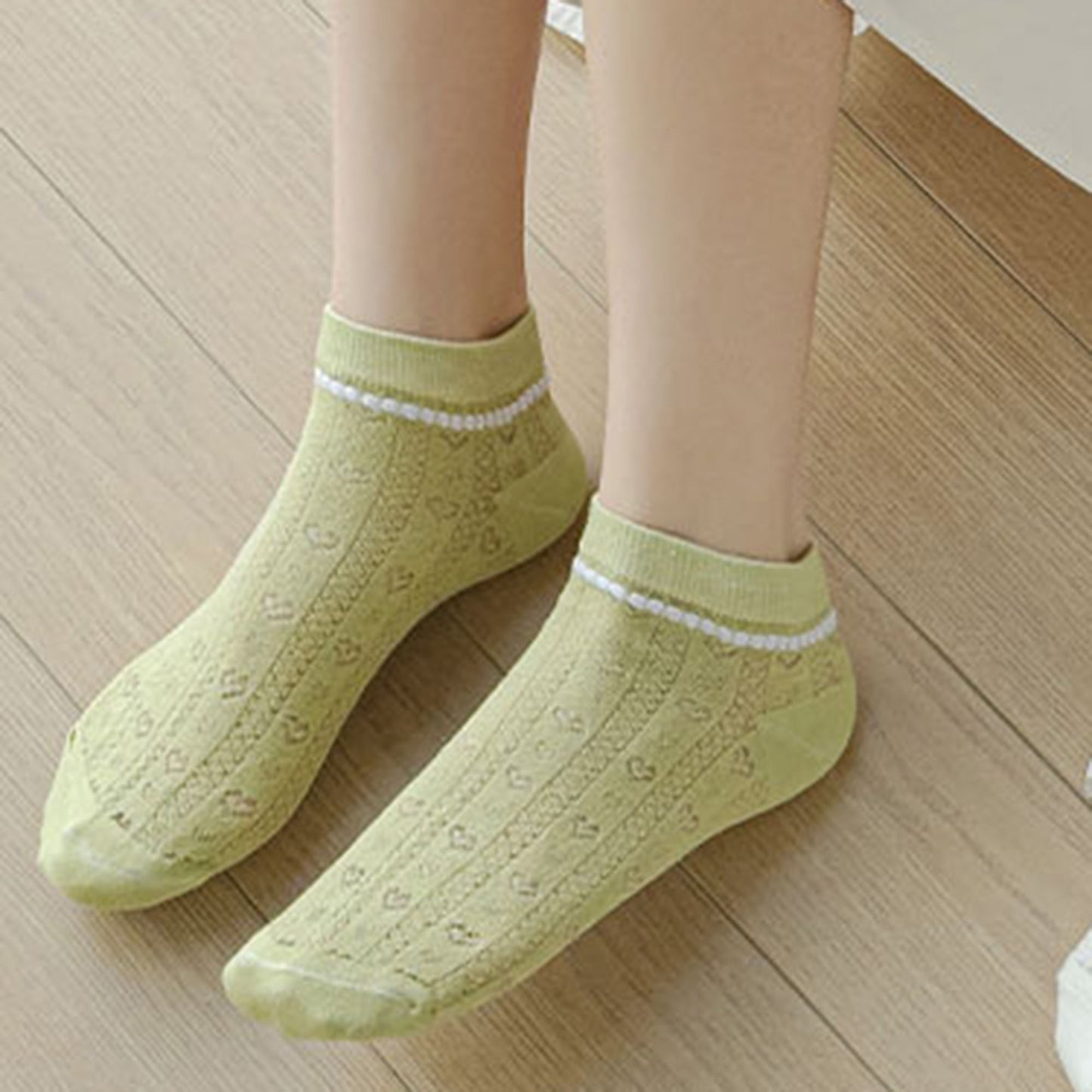 Anna-Kaci Women's 5-Pair Knit Ankle Socks with Delicate Heart Pattern and Ruffled Cuff Detail for Sweet Everyday Style