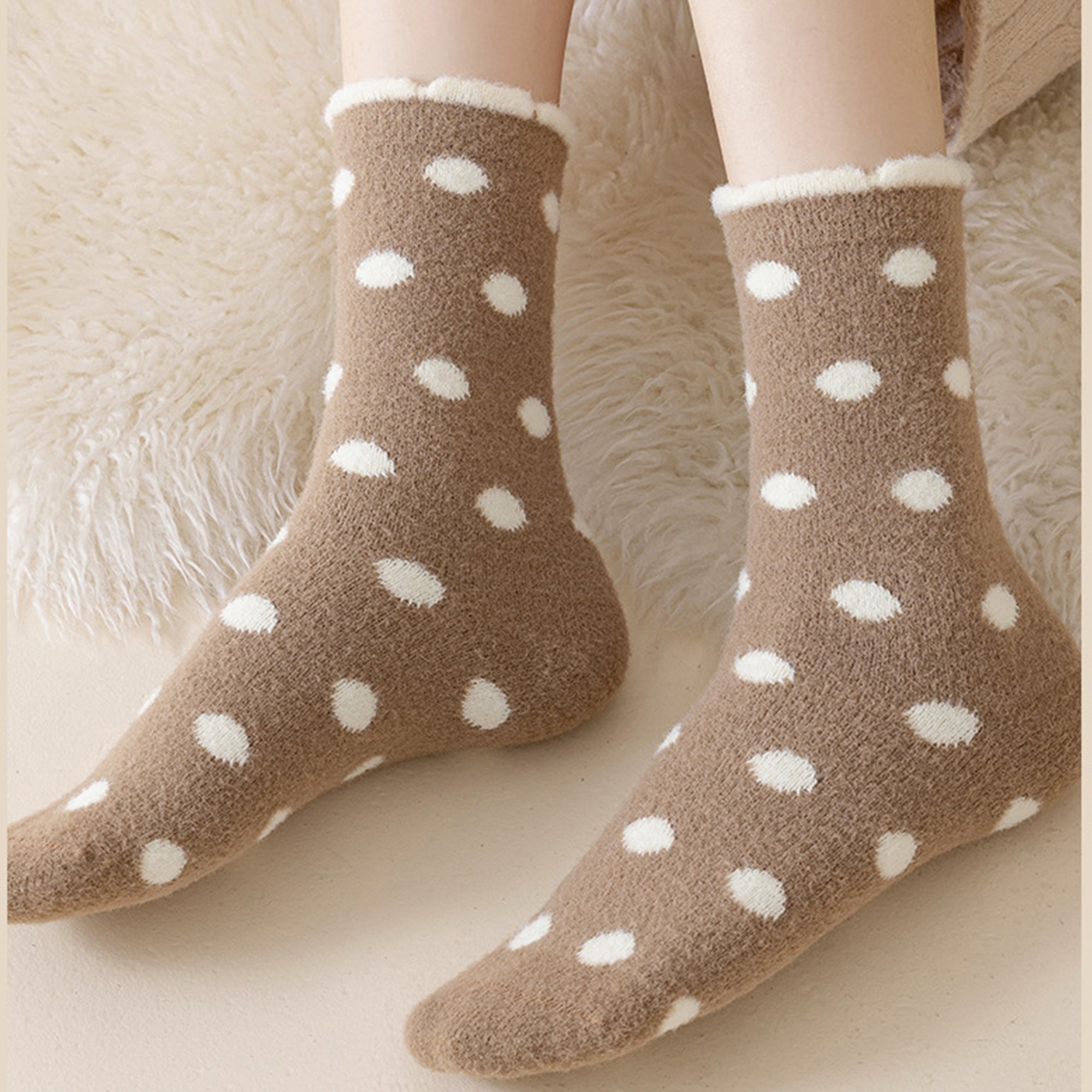 Anna-Kaci 3 Pairs Women's Plush Crew Socks with Polka Dot Pattern and Thick Fleece Lining