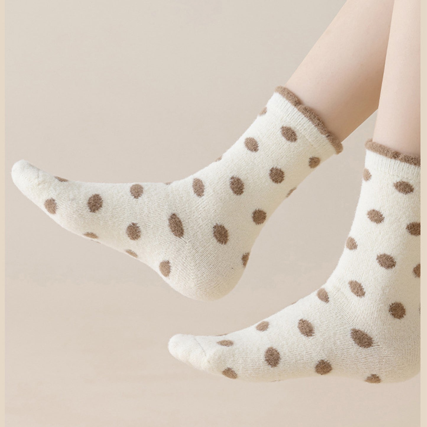 Anna-Kaci 3 Pairs Women's Plush Crew Socks with Polka Dot Pattern and Thick Fleece Lining