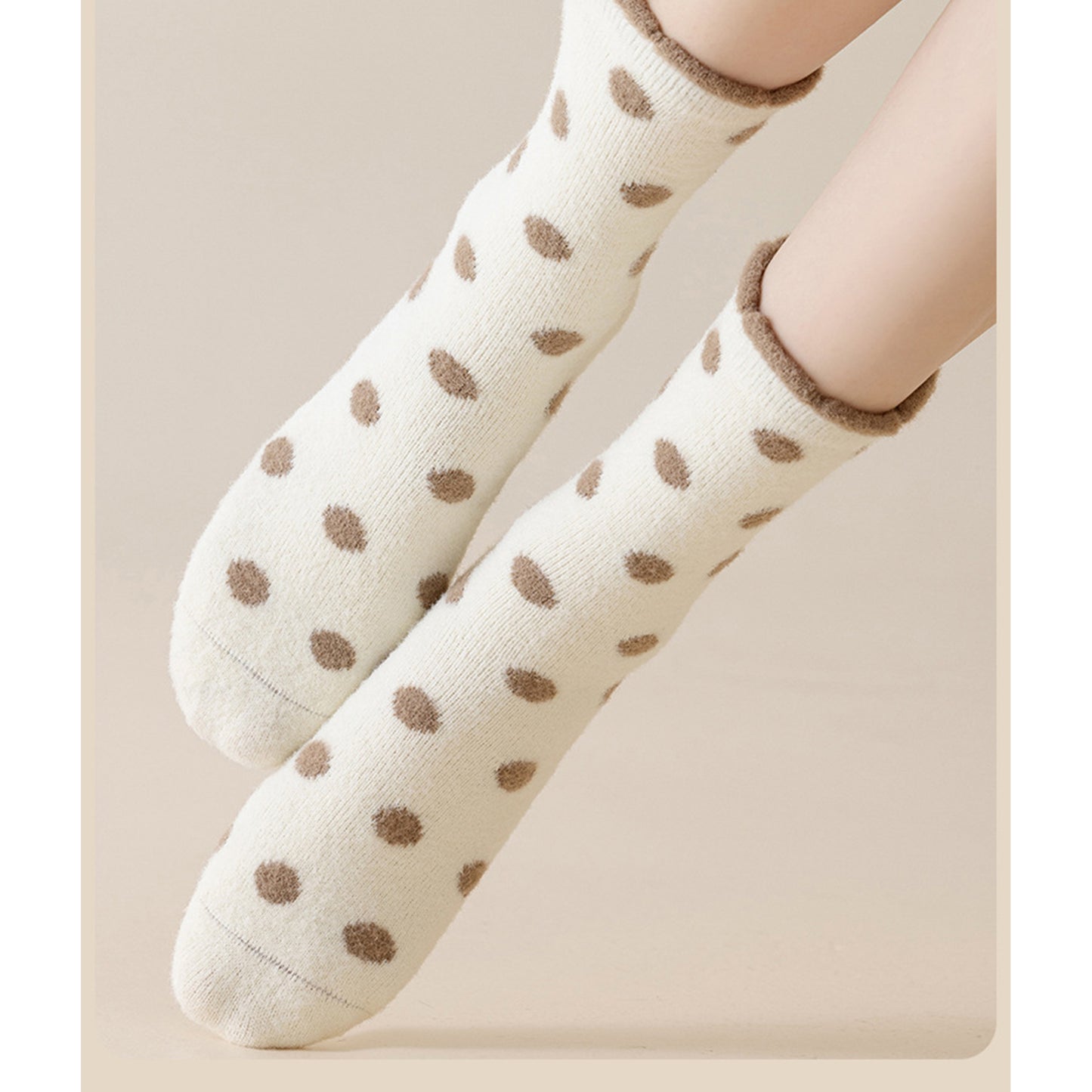Anna-Kaci 3 Pairs Women's Plush Crew Socks with Polka Dot Pattern and Thick Fleece Lining