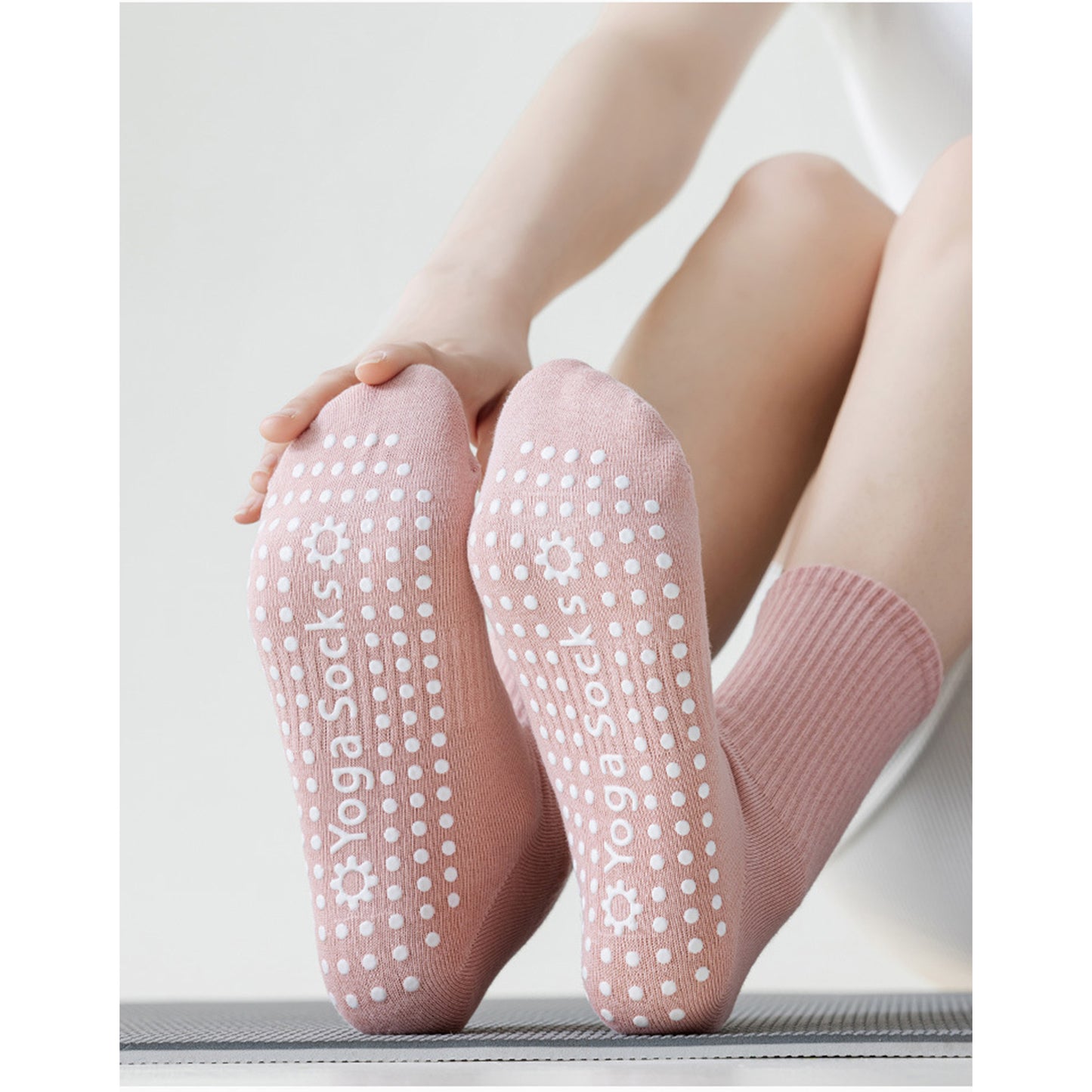 Anna-Kaci 2 Pairs Women's Yoga Non-Slip Crew Socks with Gripped Soles for Pilates and Home Workouts