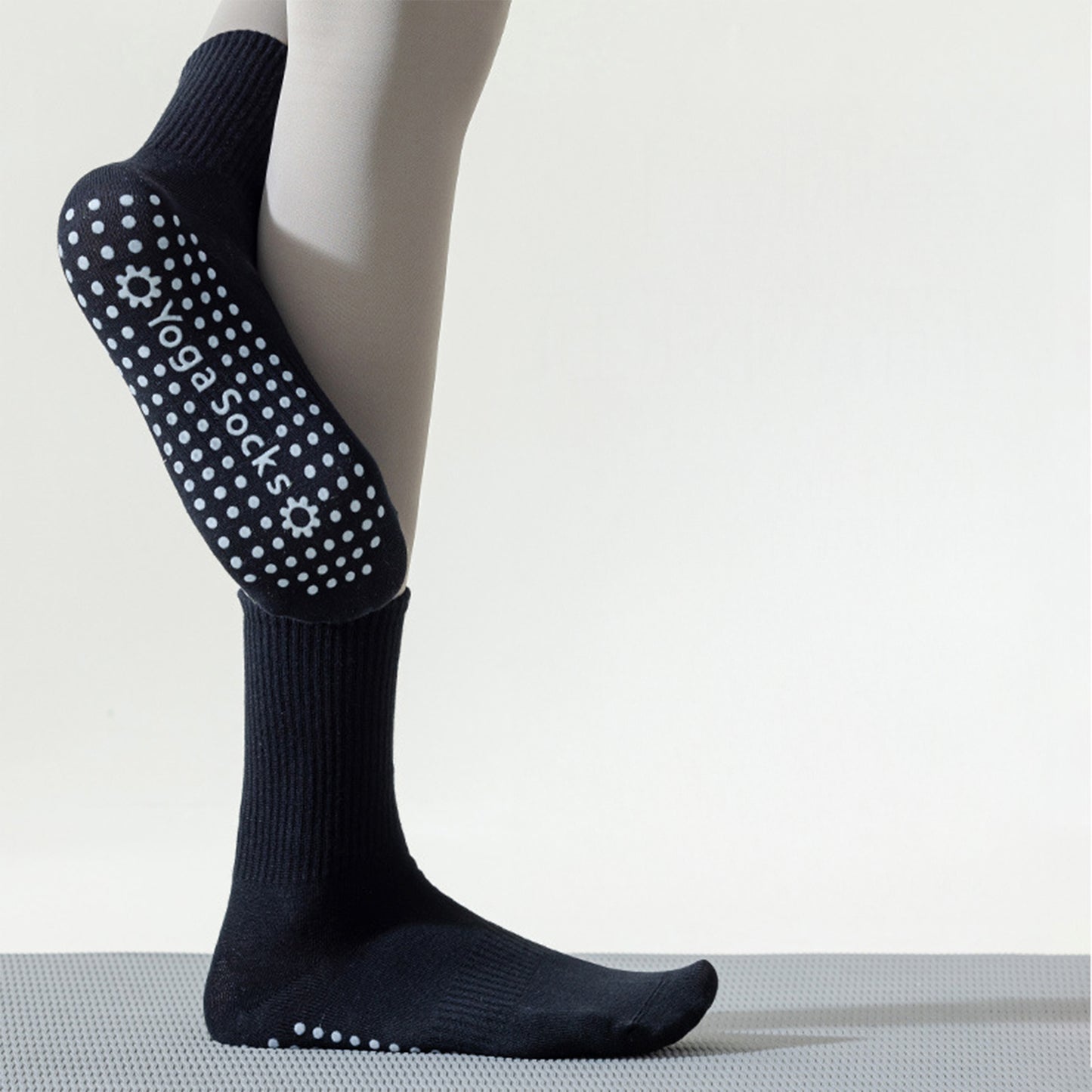Anna-Kaci 2 Pairs Women's Yoga Non-Slip Crew Socks with Gripped Soles for Pilates and Home Workouts