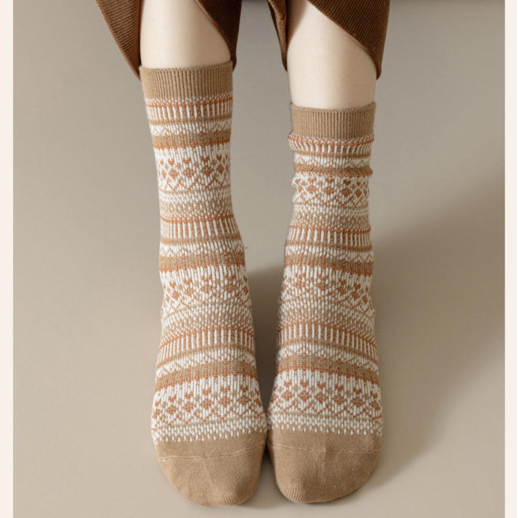 Anna-Kaci Women's 5-Pair Vintage Patterned Crew Socks Gift Set with Soft Knit Fabric US 5¨C9