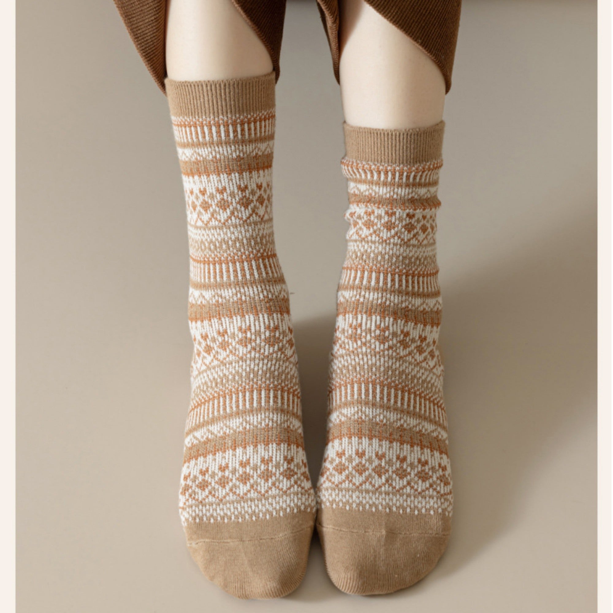 Anna-Kaci Women's 5-Pair Vintage Patterned Crew Socks Gift Set with Soft Knit Fabric US 5¨C9