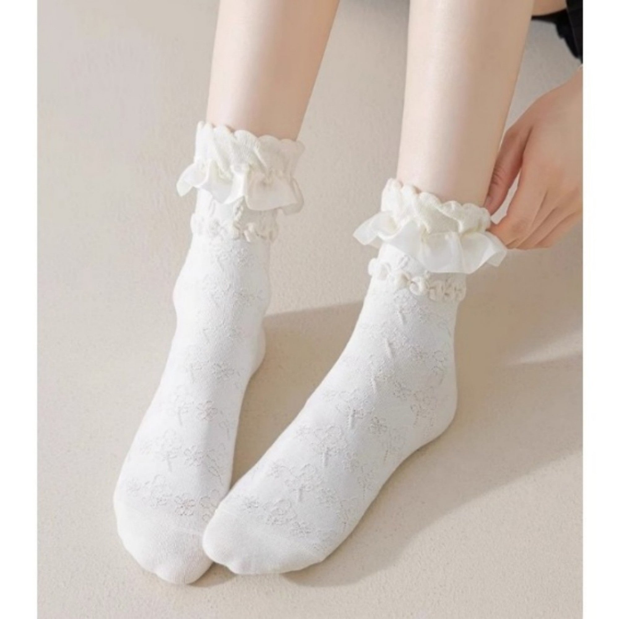 Anna-Kaci Women's 6-Piece Ruffle Trim Ankle Socks with Soft Stretch Fabric Breathable Lightweight Textured Knit