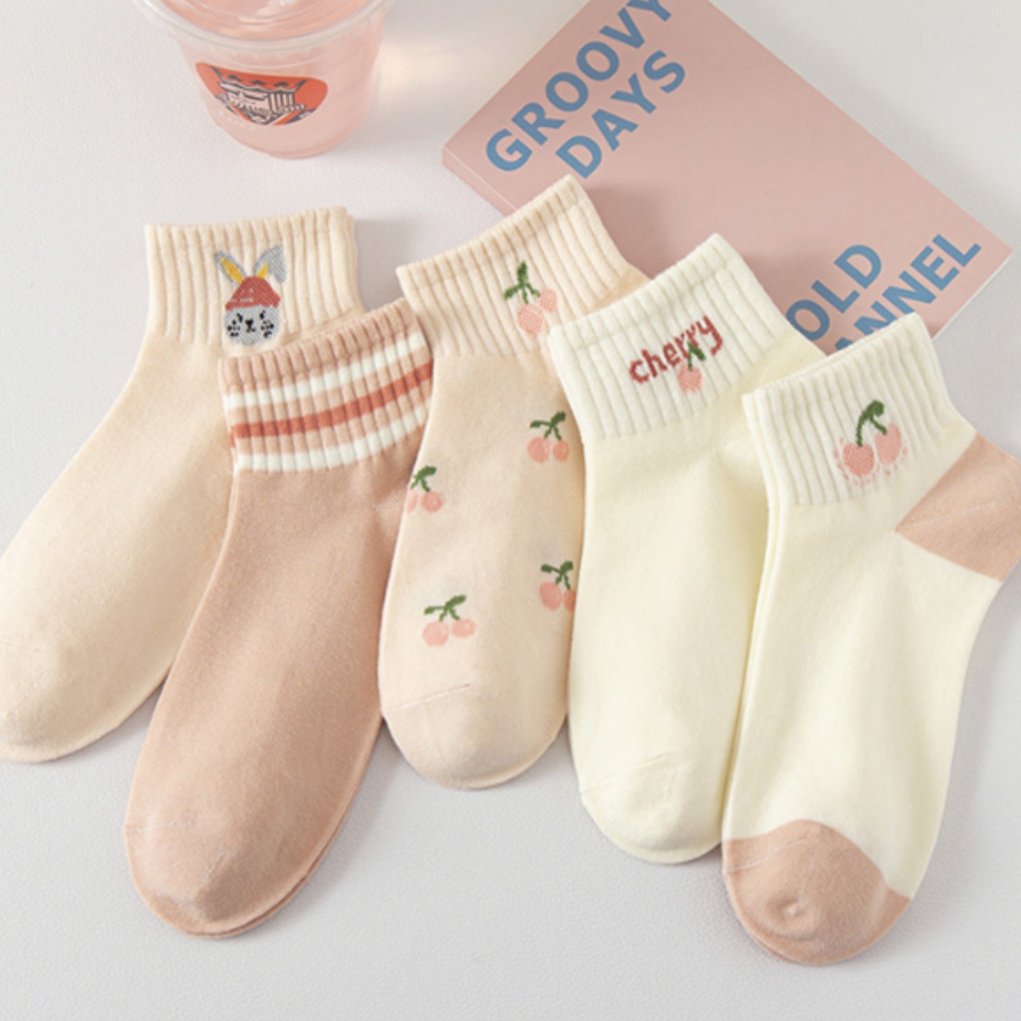 Anna-Kaci Women's 5 Pair Ankle Socks Soft Stretch Knit Ribbed Cuff Casual Giftable Sock Set US 5-10.5