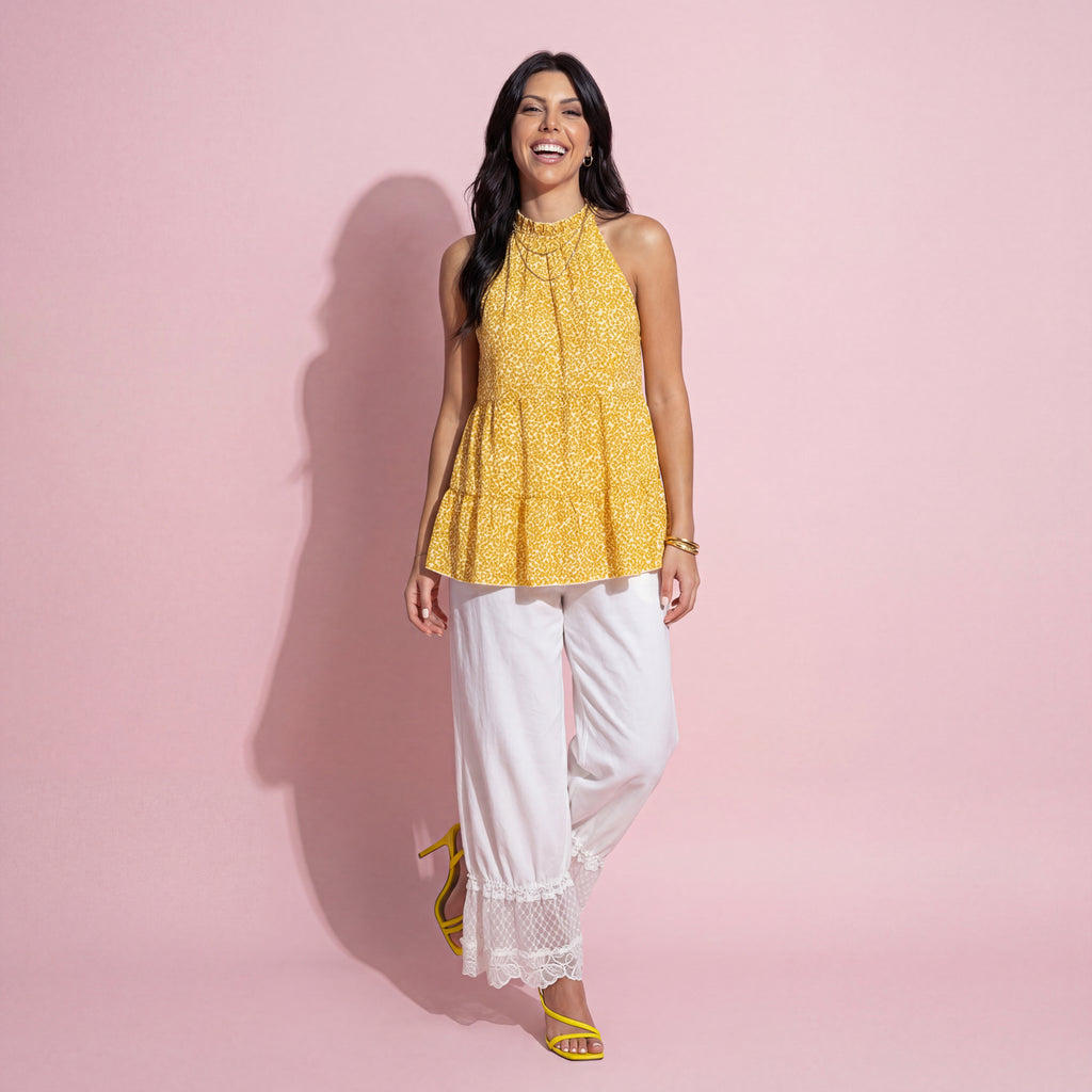 Blusa con escote halter y estampado floral