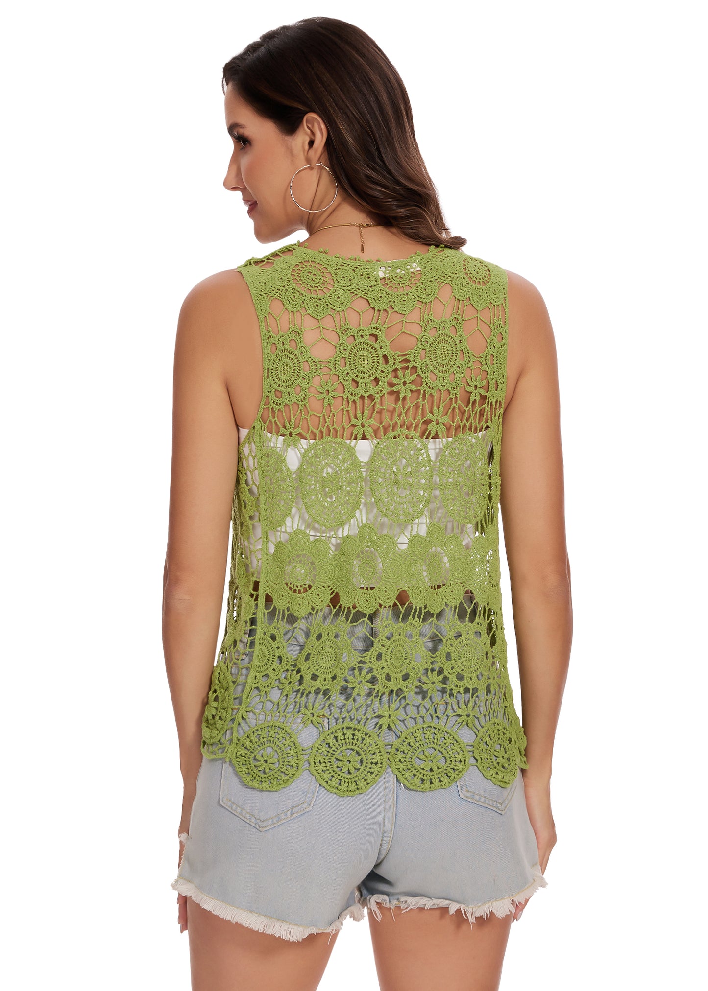 Chaleco abierto al frente con diseño floral de crochet
