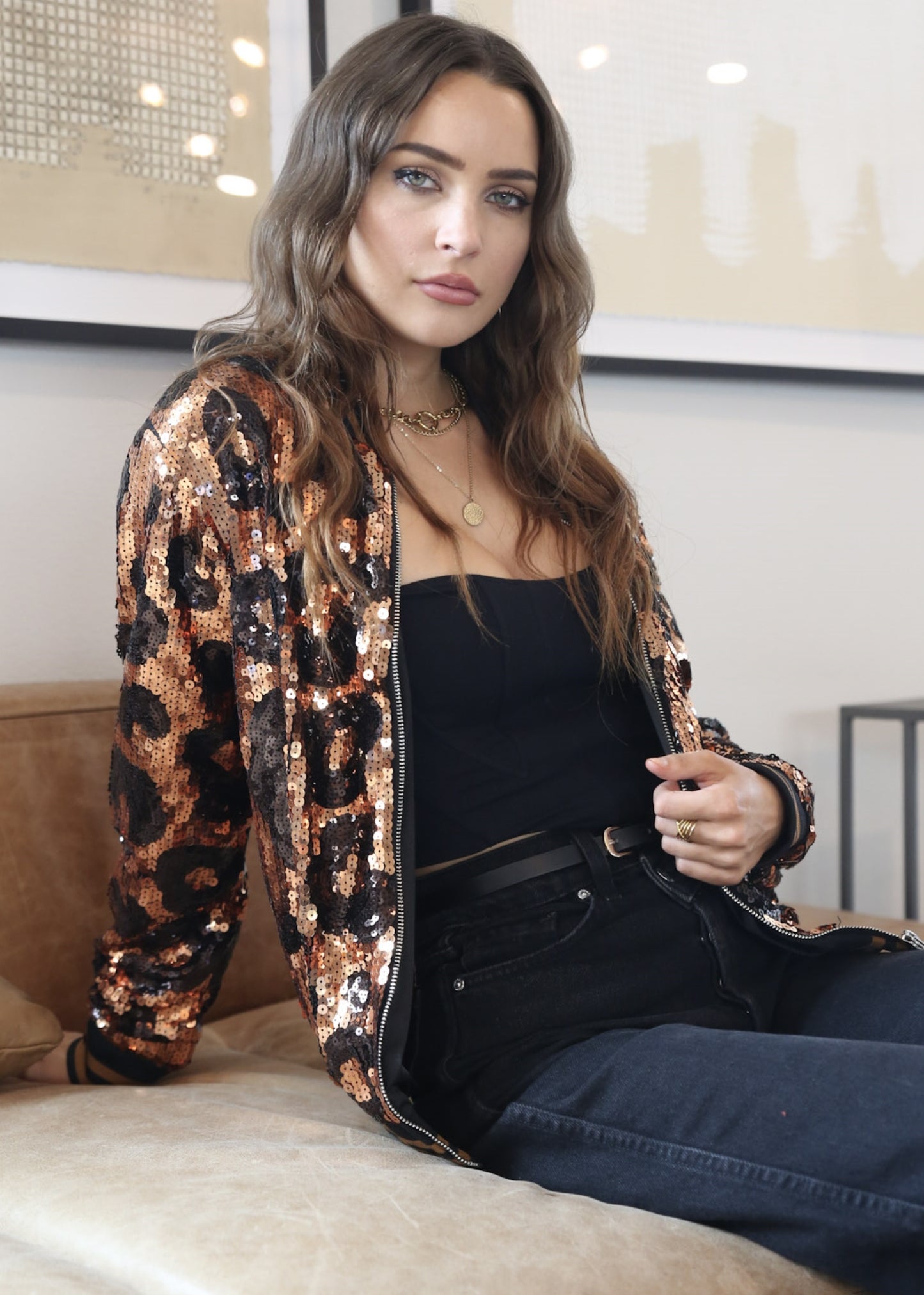 Chaqueta universitaria con lentejuelas metálicas a rayas
