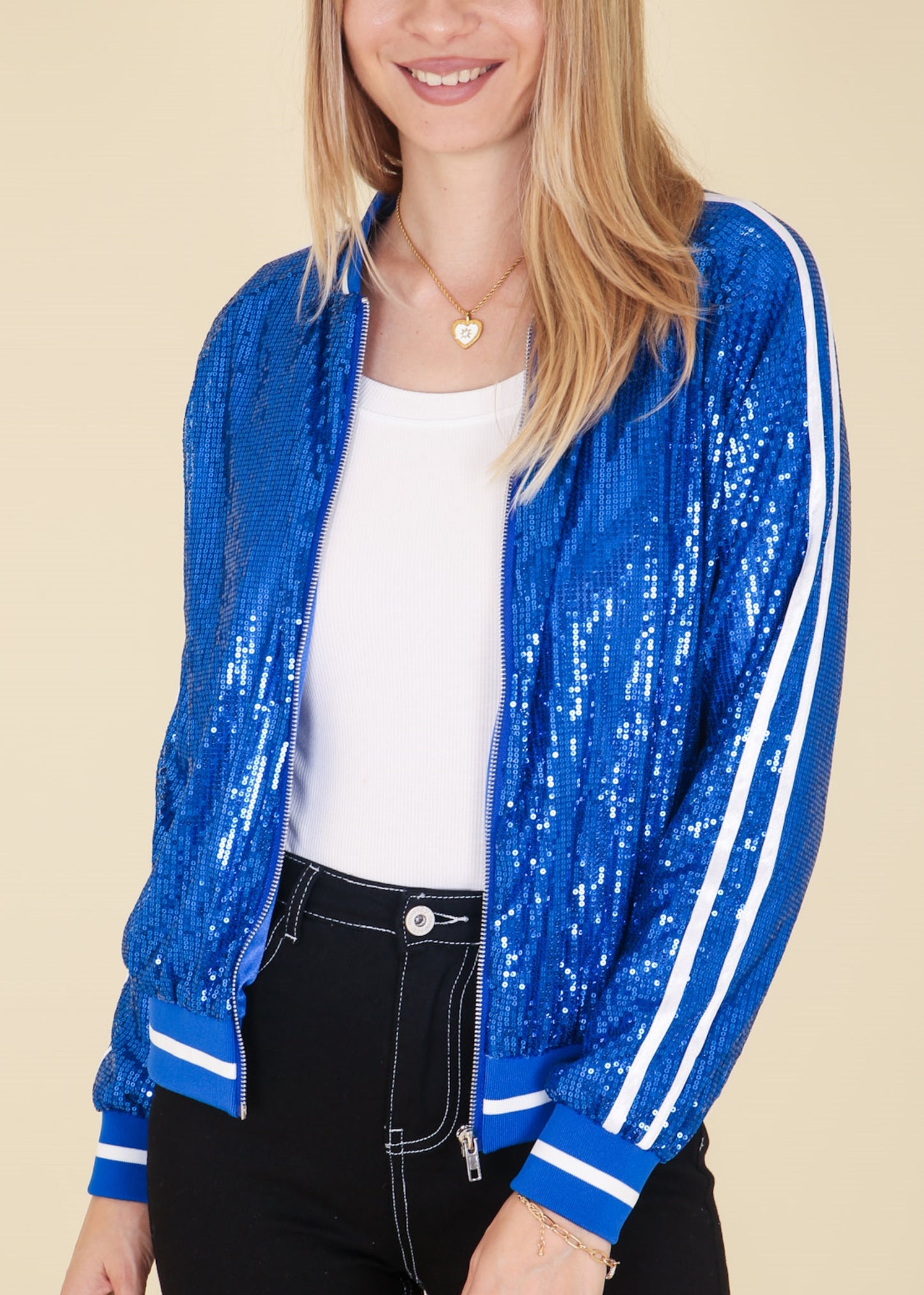Chaqueta universitaria con lentejuelas metálicas a rayas