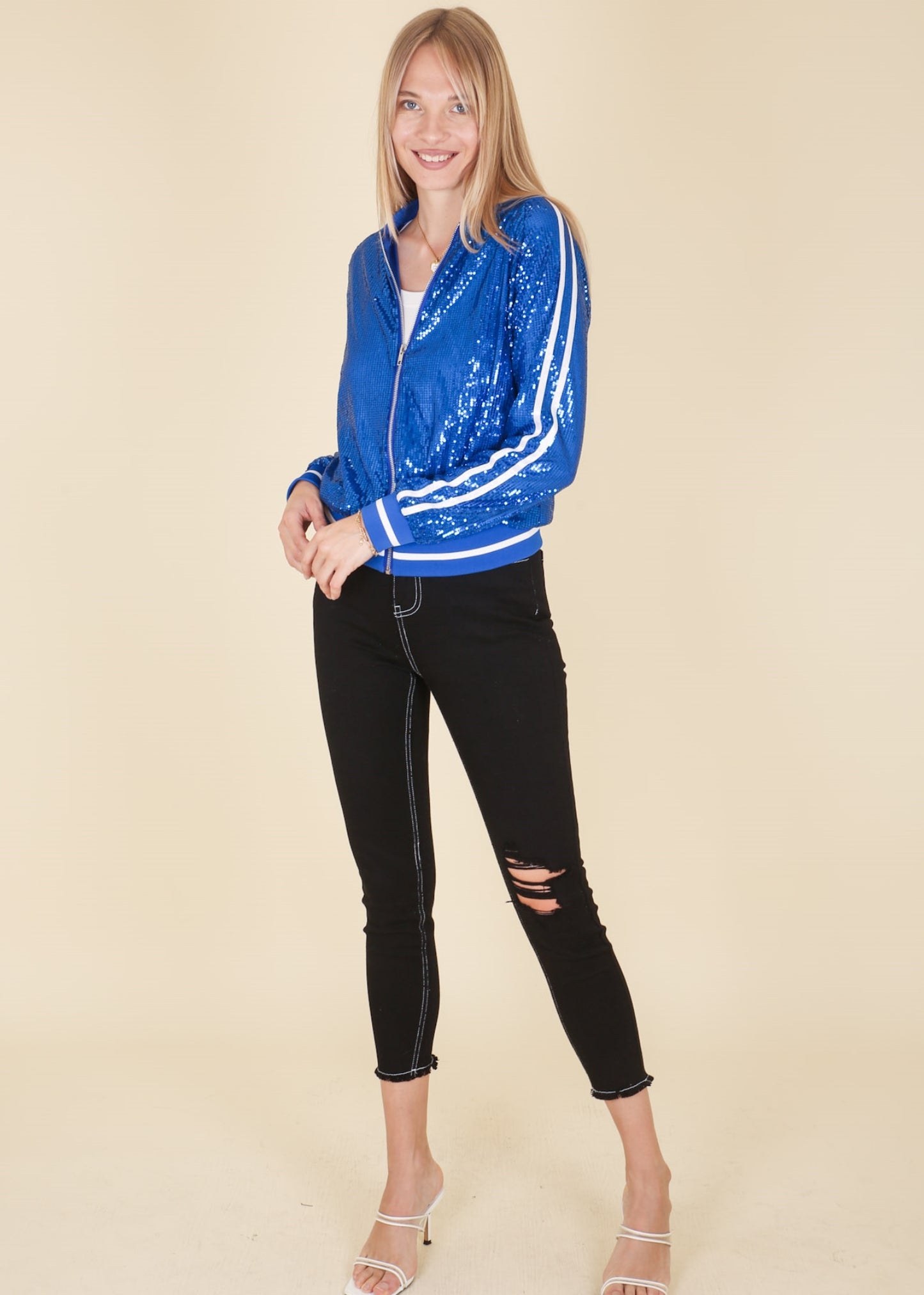 Chaqueta universitaria con lentejuelas metálicas a rayas