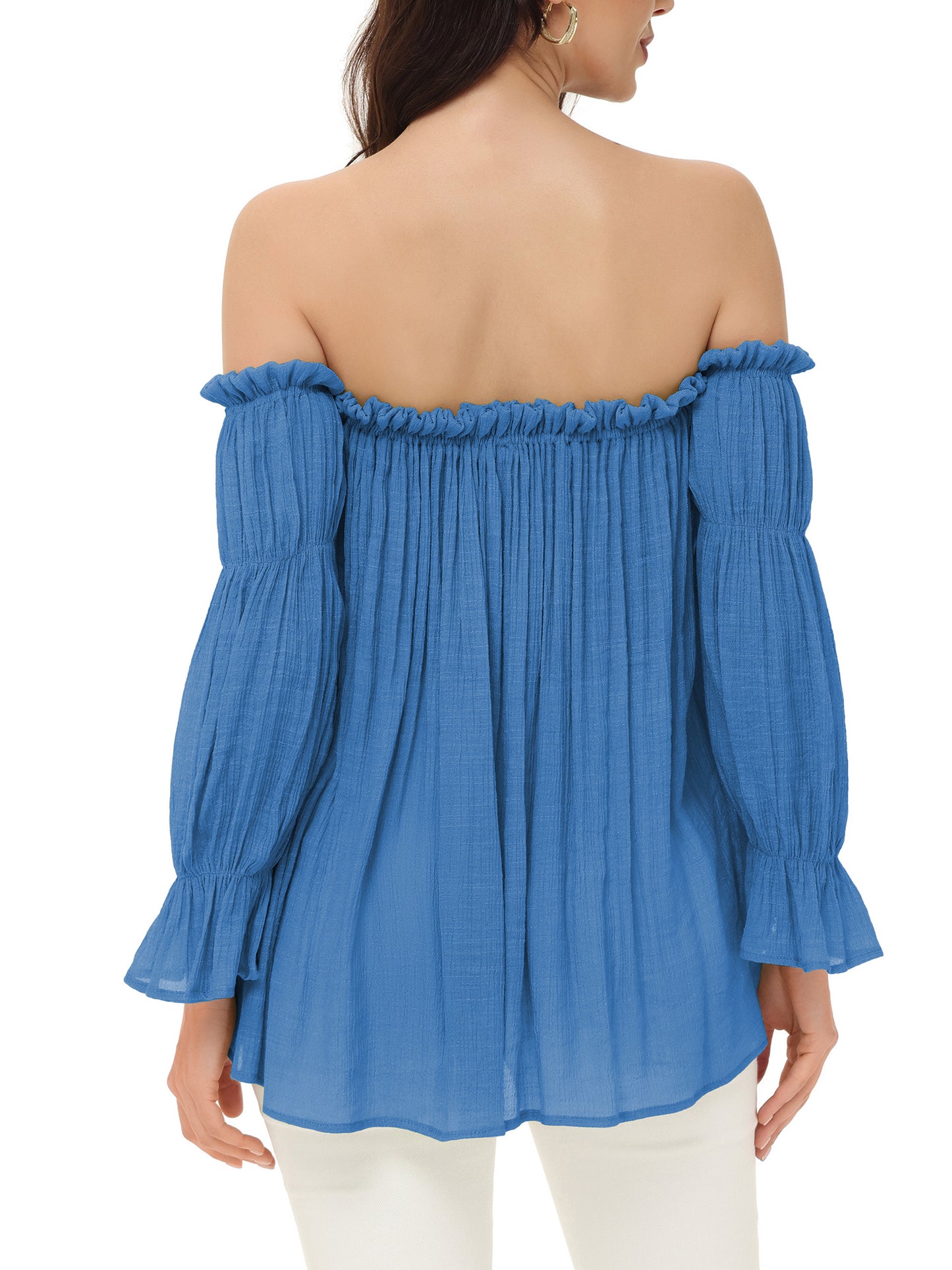 Blusa estilo bohemio semitransparente con hombros descubiertos