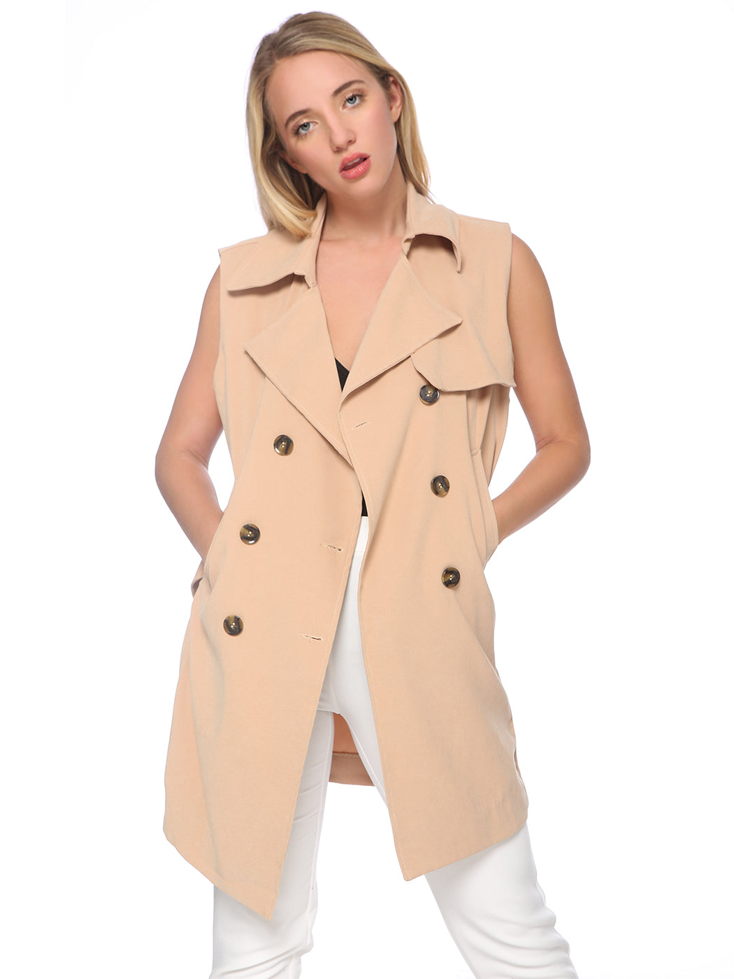 Chaqueta tipo gabardina cruzada con frente abierto