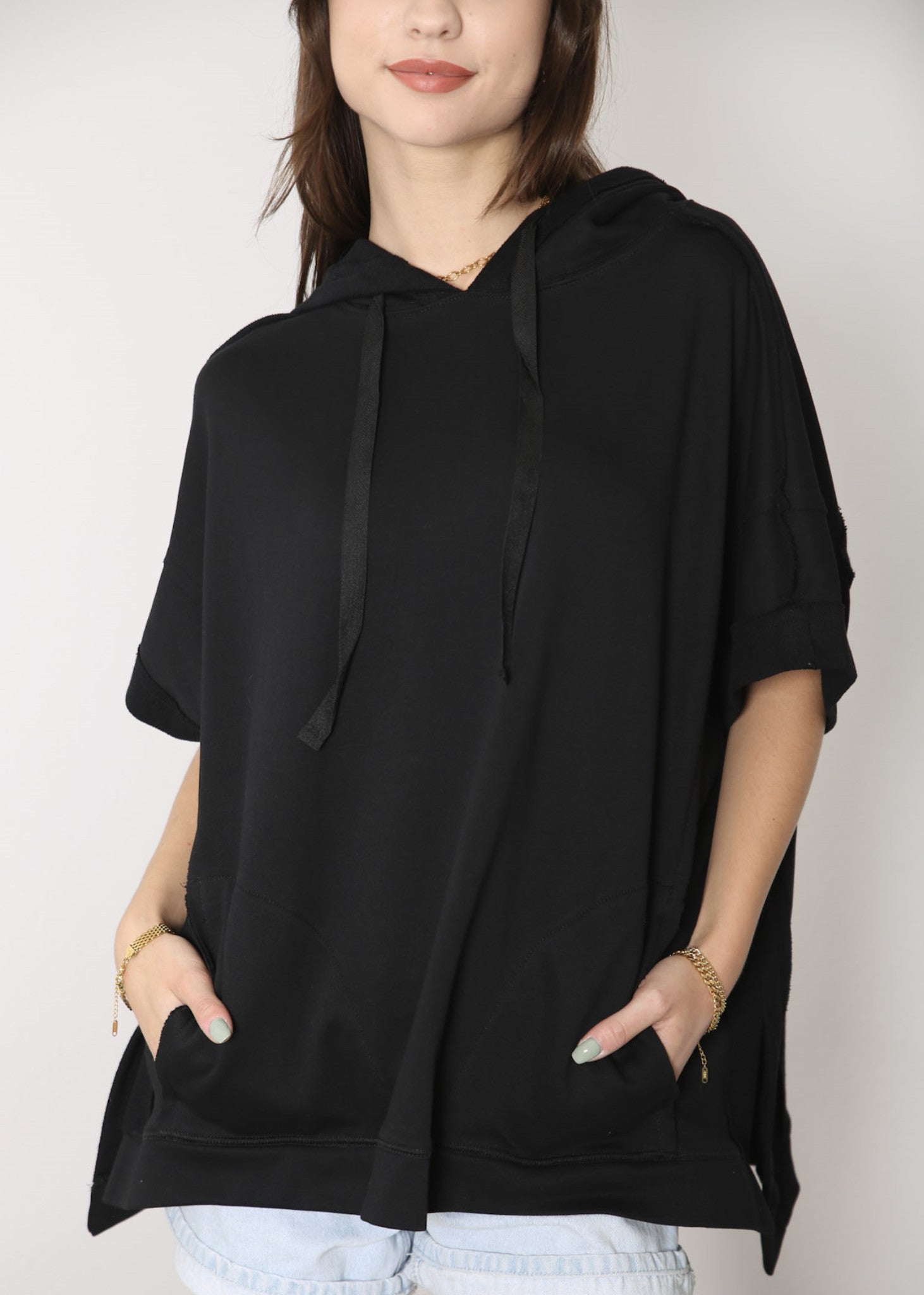 Sudadera con capucha de manga corta para novio