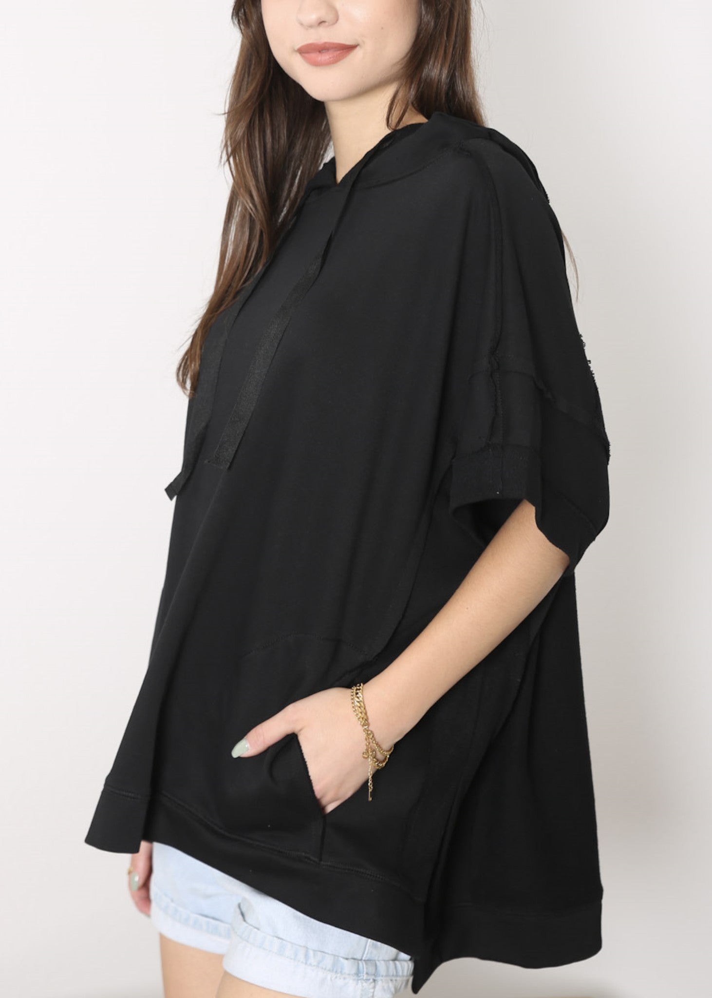 Sudadera con capucha de manga corta para novio