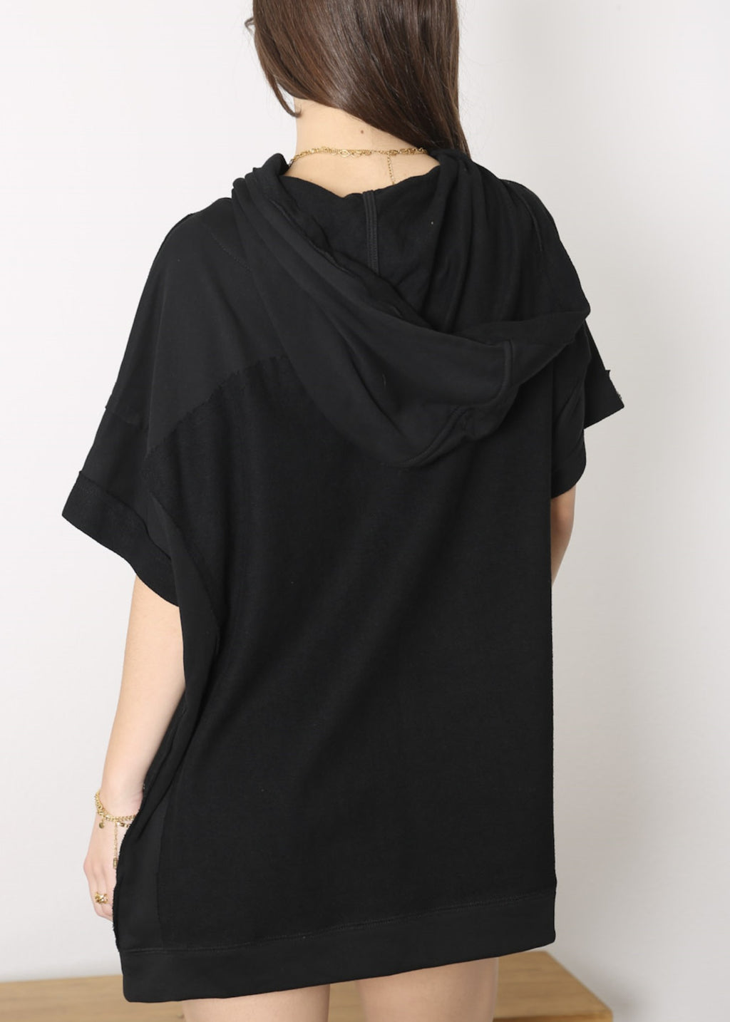 Sudadera con capucha de manga corta para novio