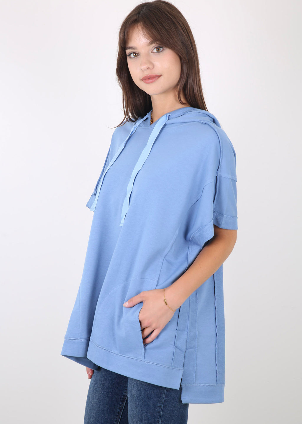 Sudadera con capucha de manga corta para novio