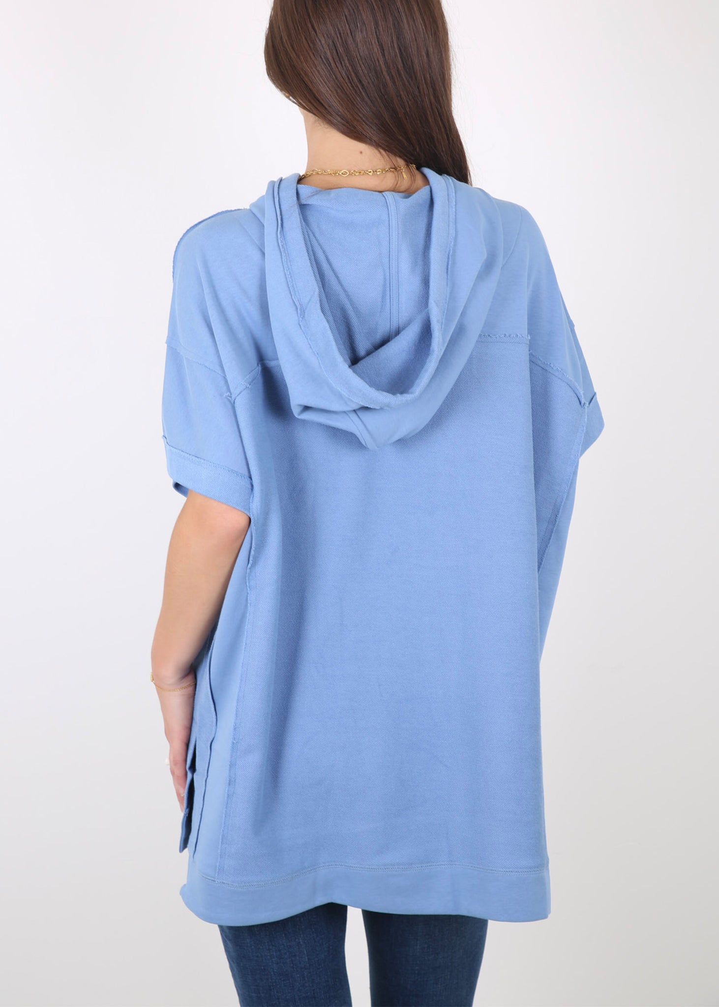 Sudadera con capucha de manga corta para novio