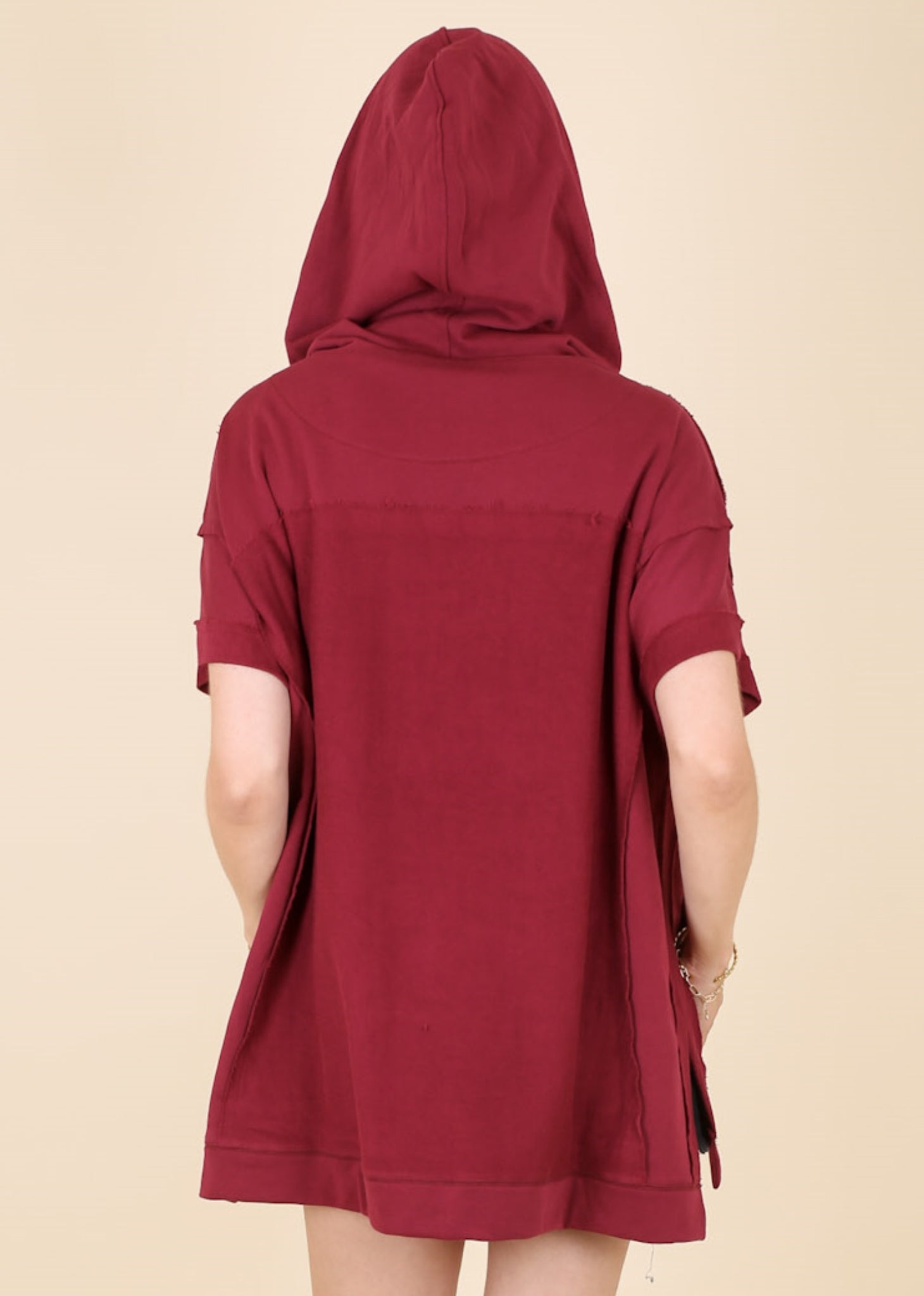 Sudadera con capucha de manga corta para novio