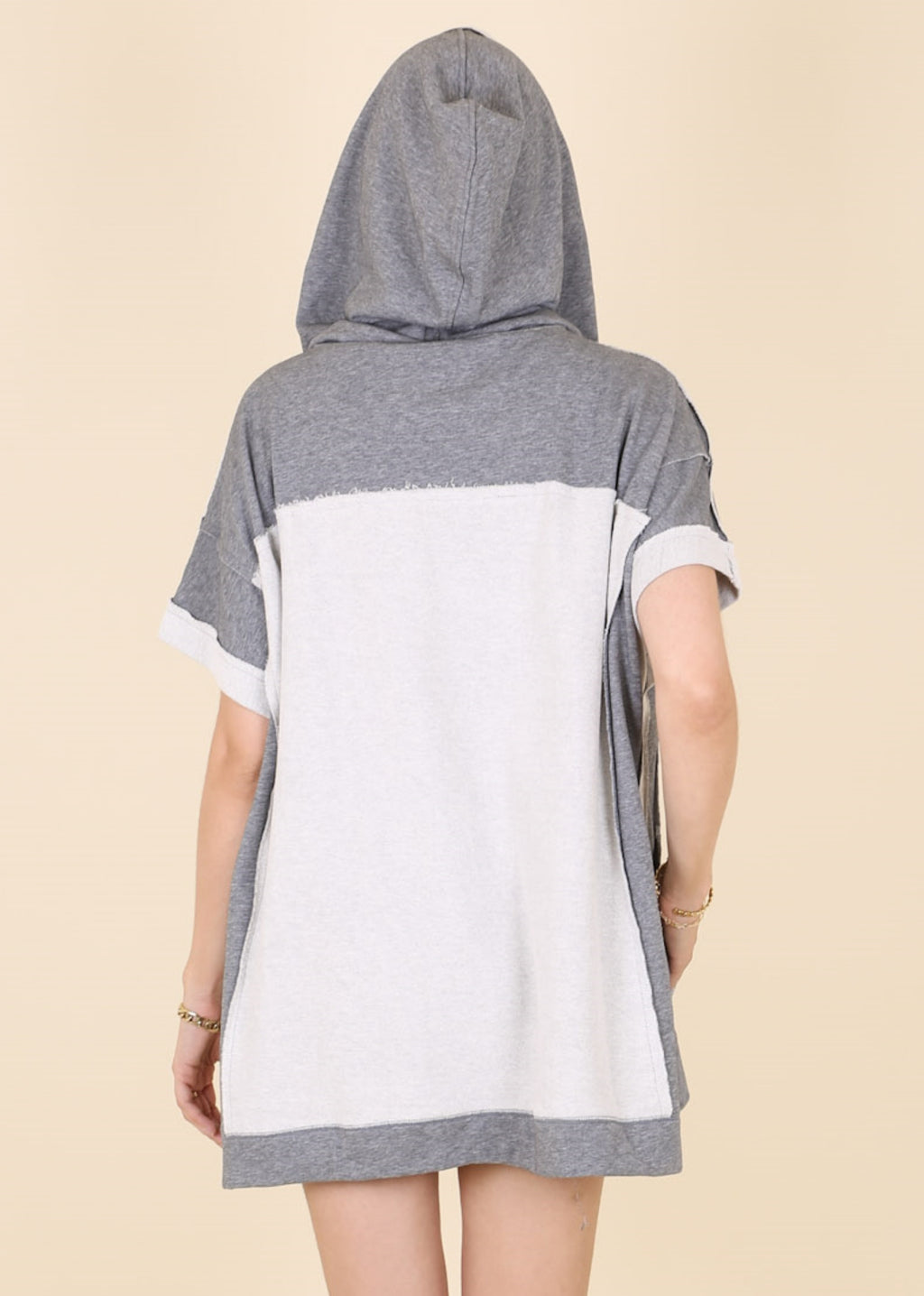 Sudadera con capucha de manga corta para novio