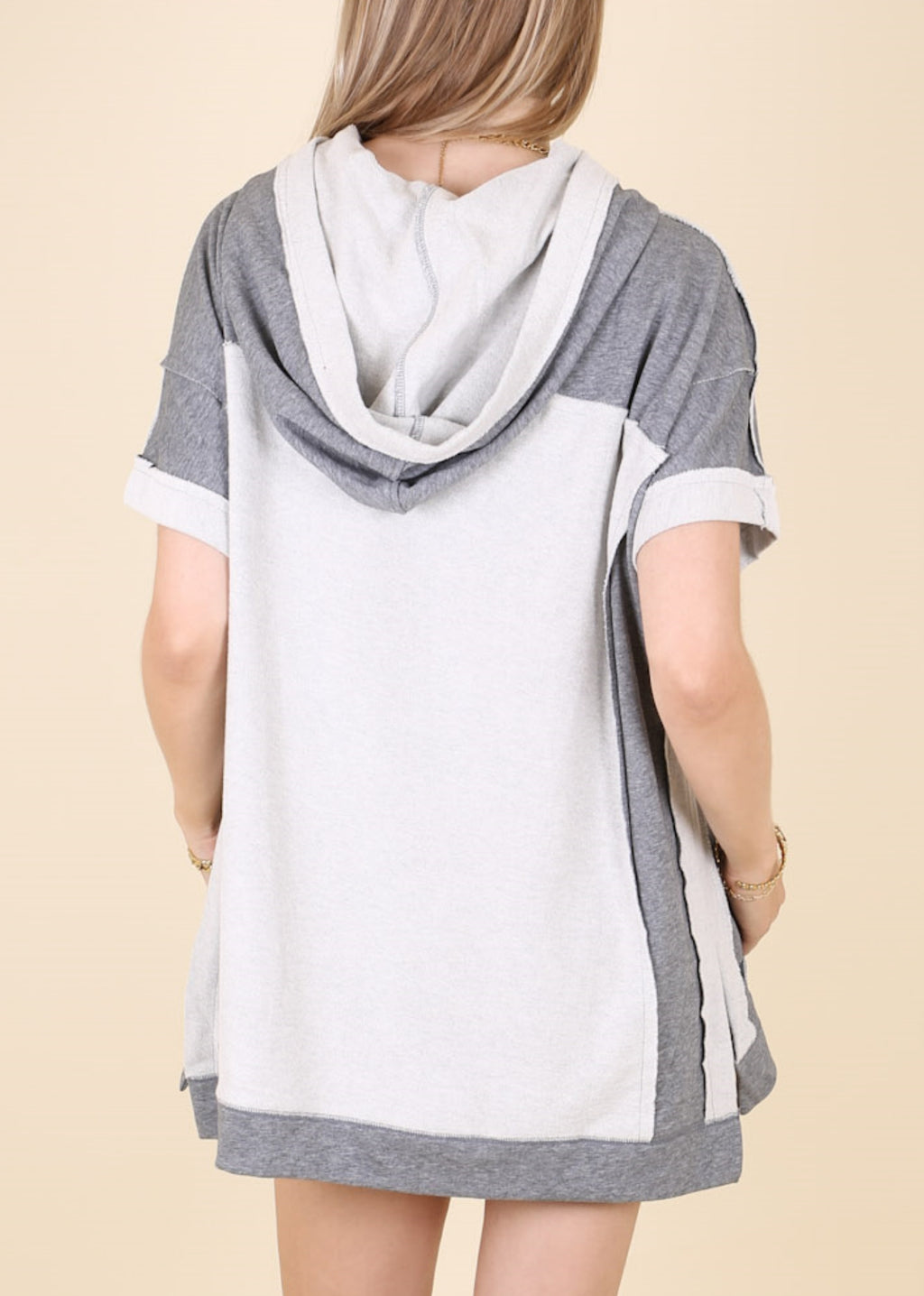 Sudadera con capucha de manga corta para novio