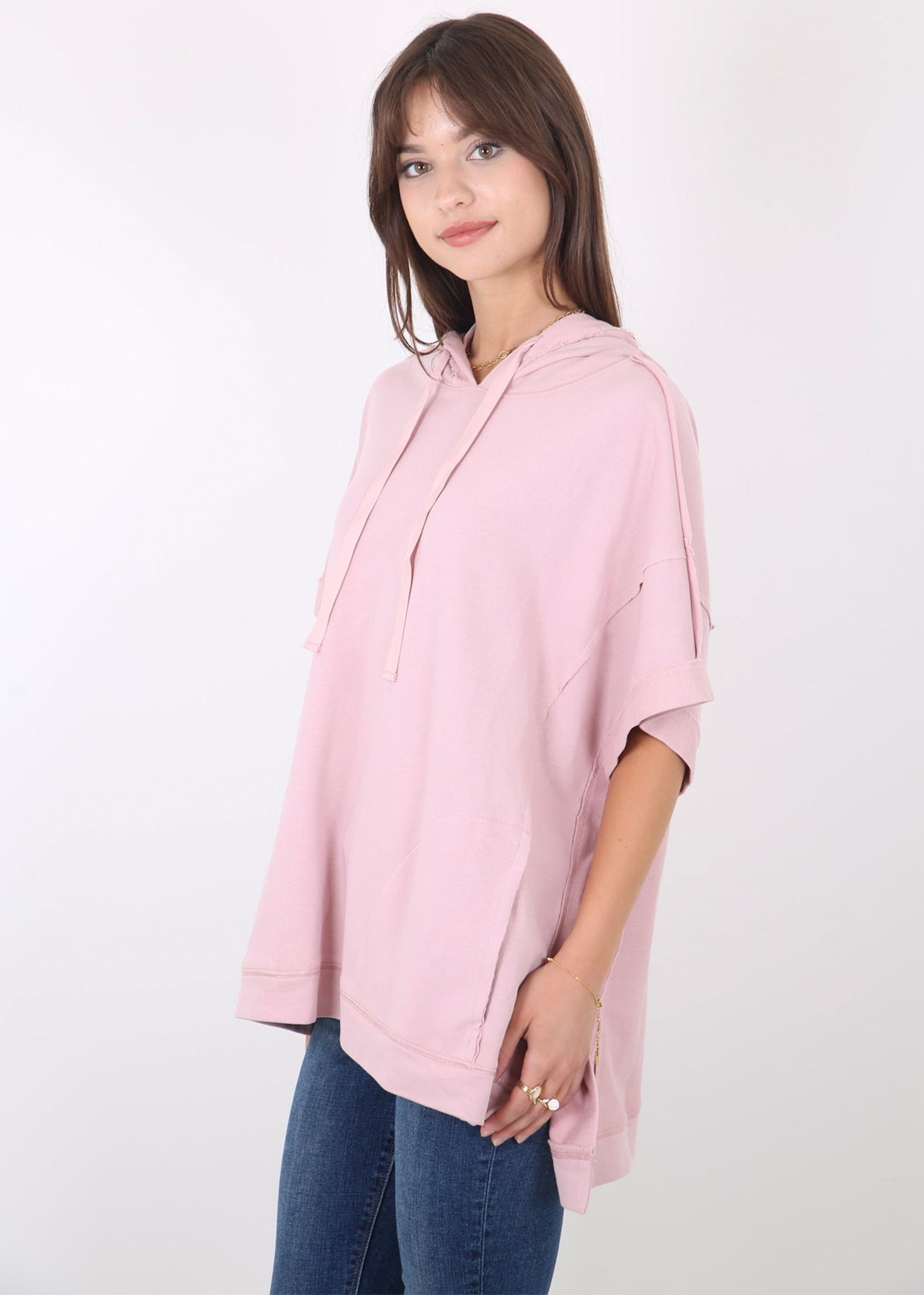 Sudadera con capucha de manga corta para novio