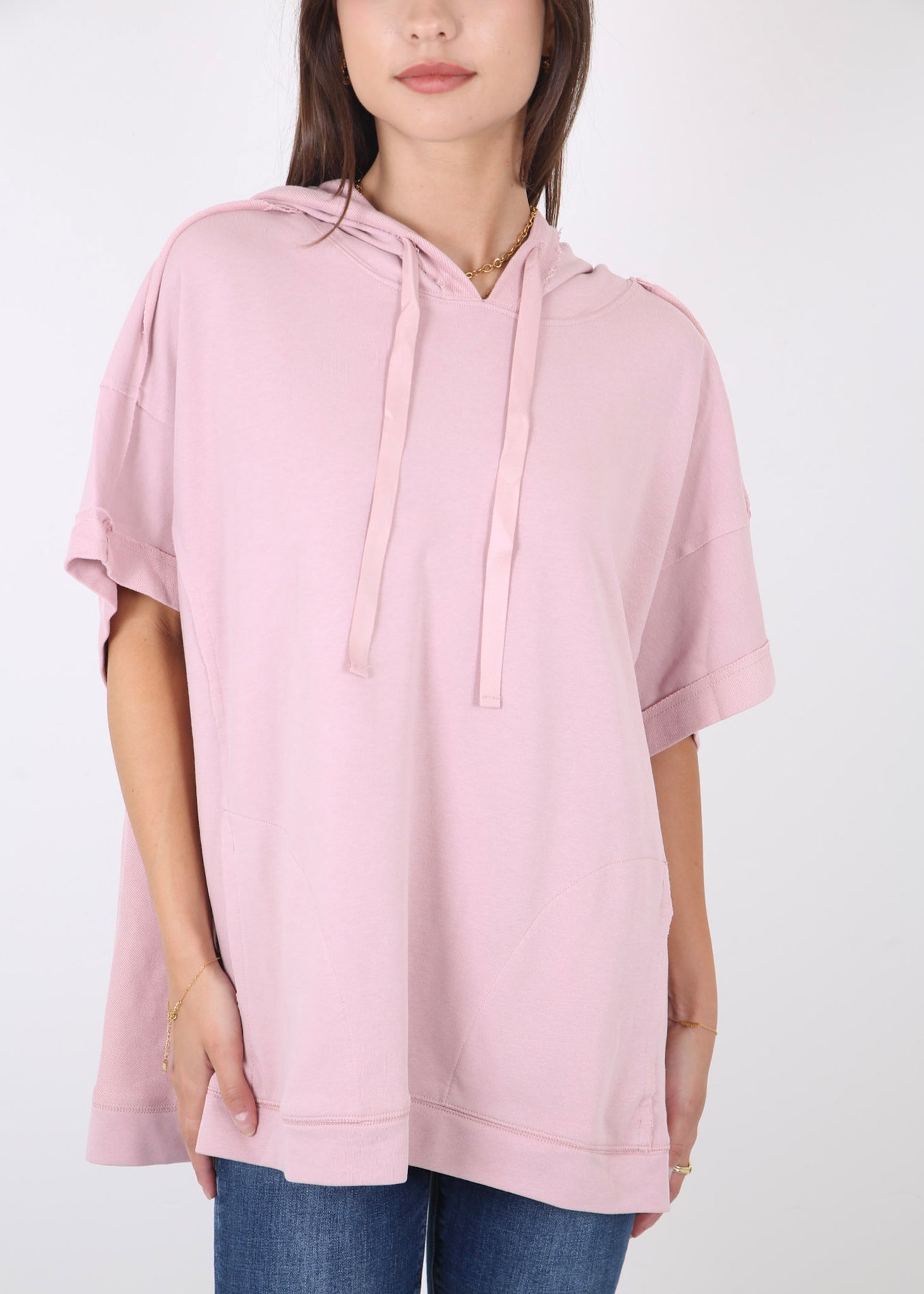Sudadera con capucha de manga corta para novio