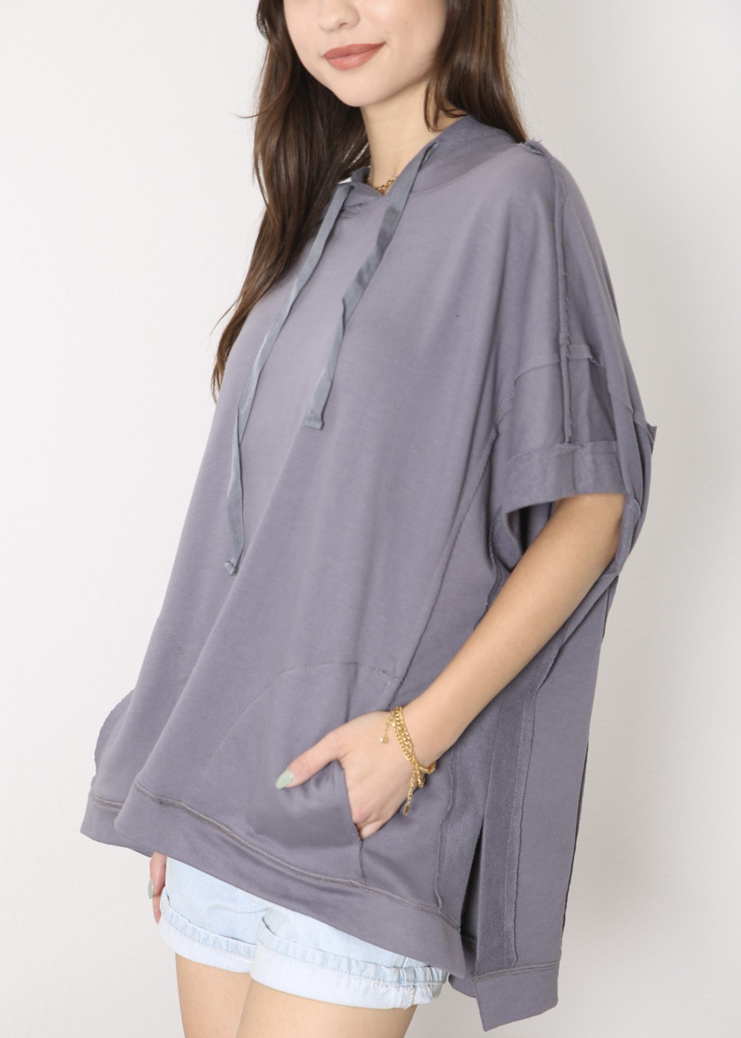 Sudadera con capucha de manga corta para novio