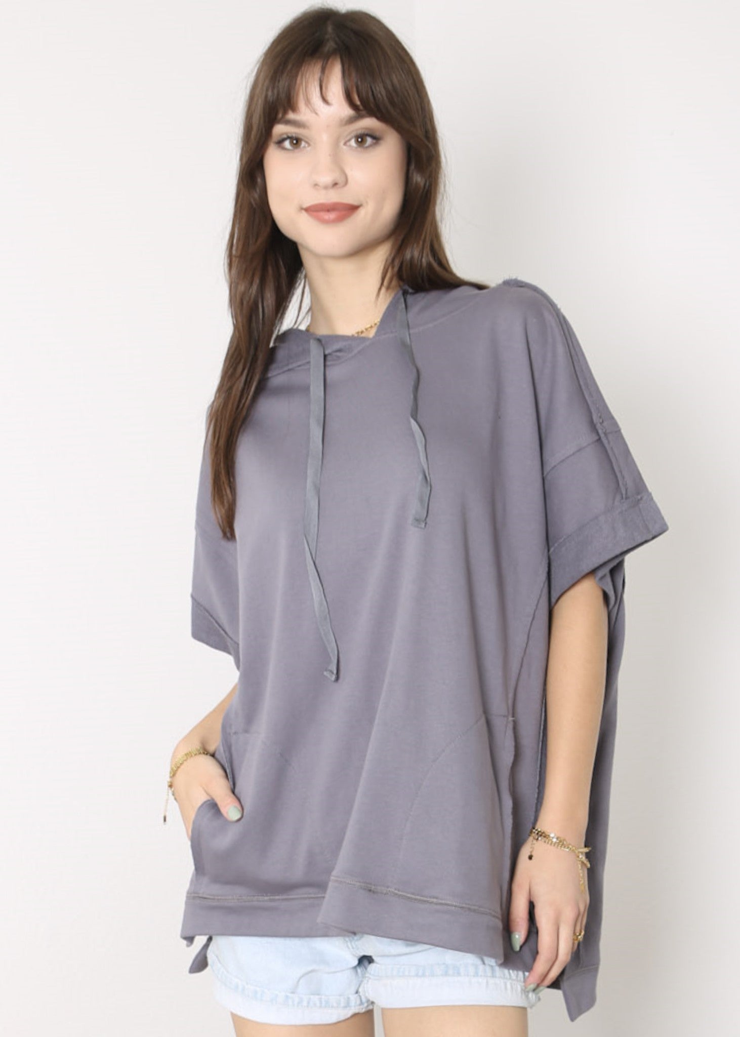 Sudadera con capucha de manga corta para novio